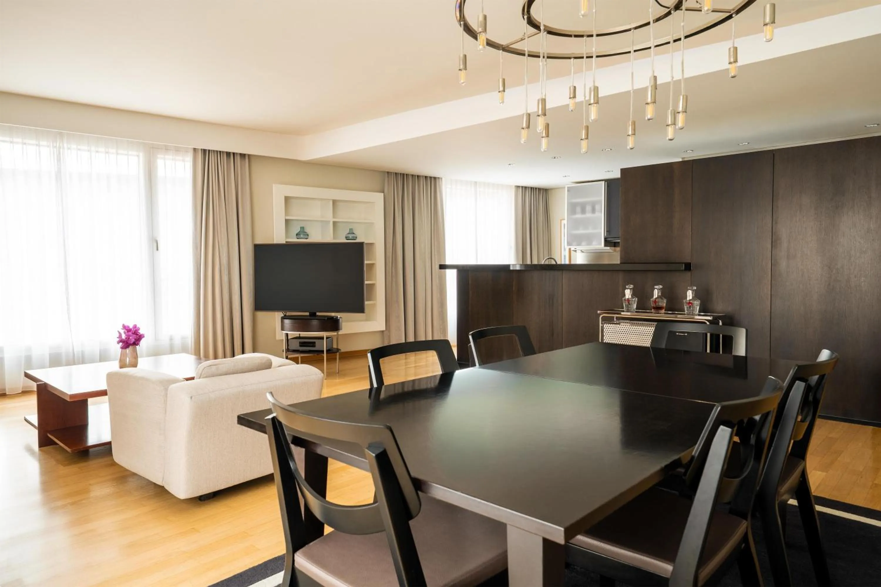 Photo of the whole room in Grand Hyatt Berlin