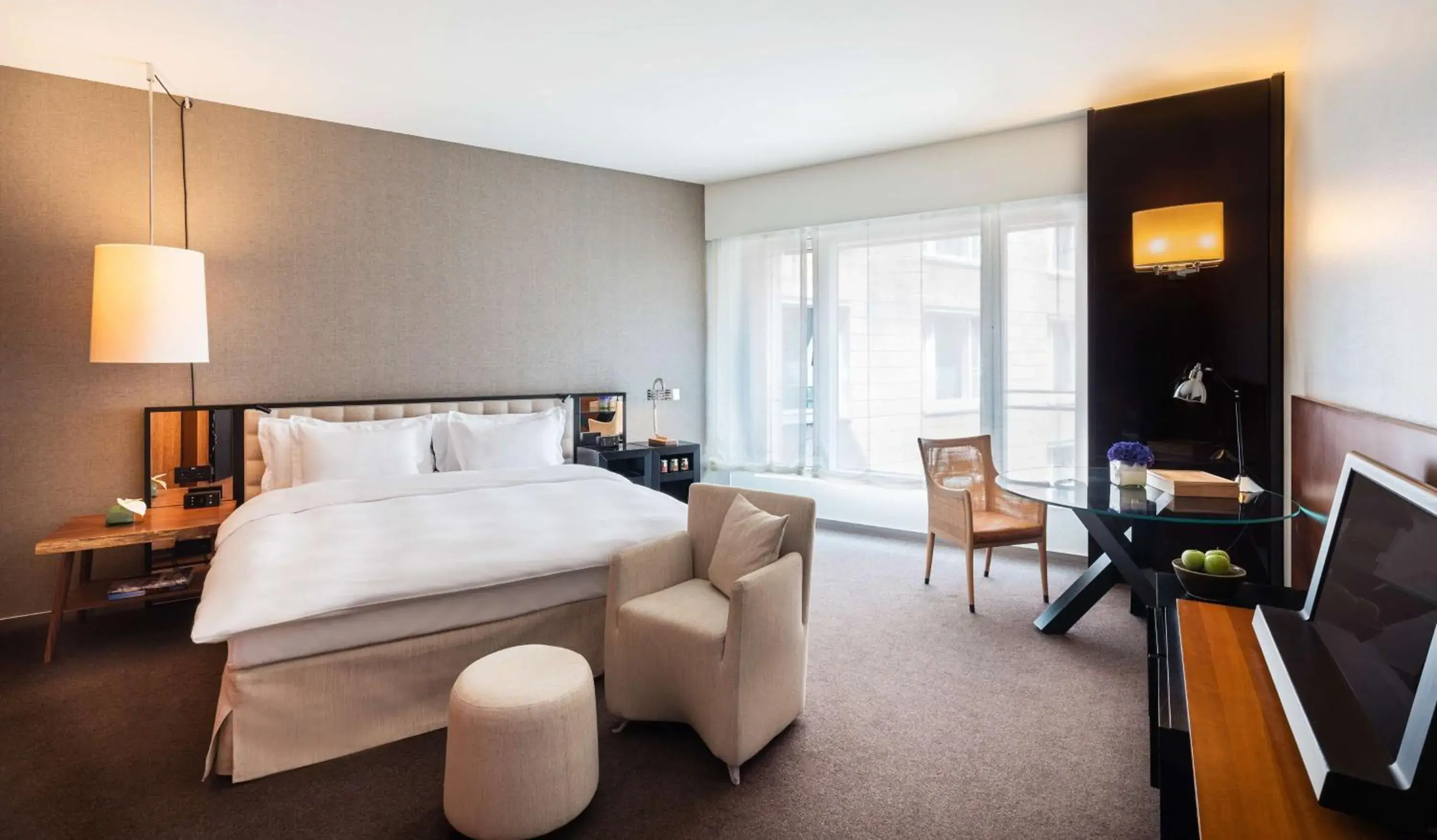 Deluxe King Room in Grand Hyatt Berlin Deluxe King Room in Grand Hyatt Berlin