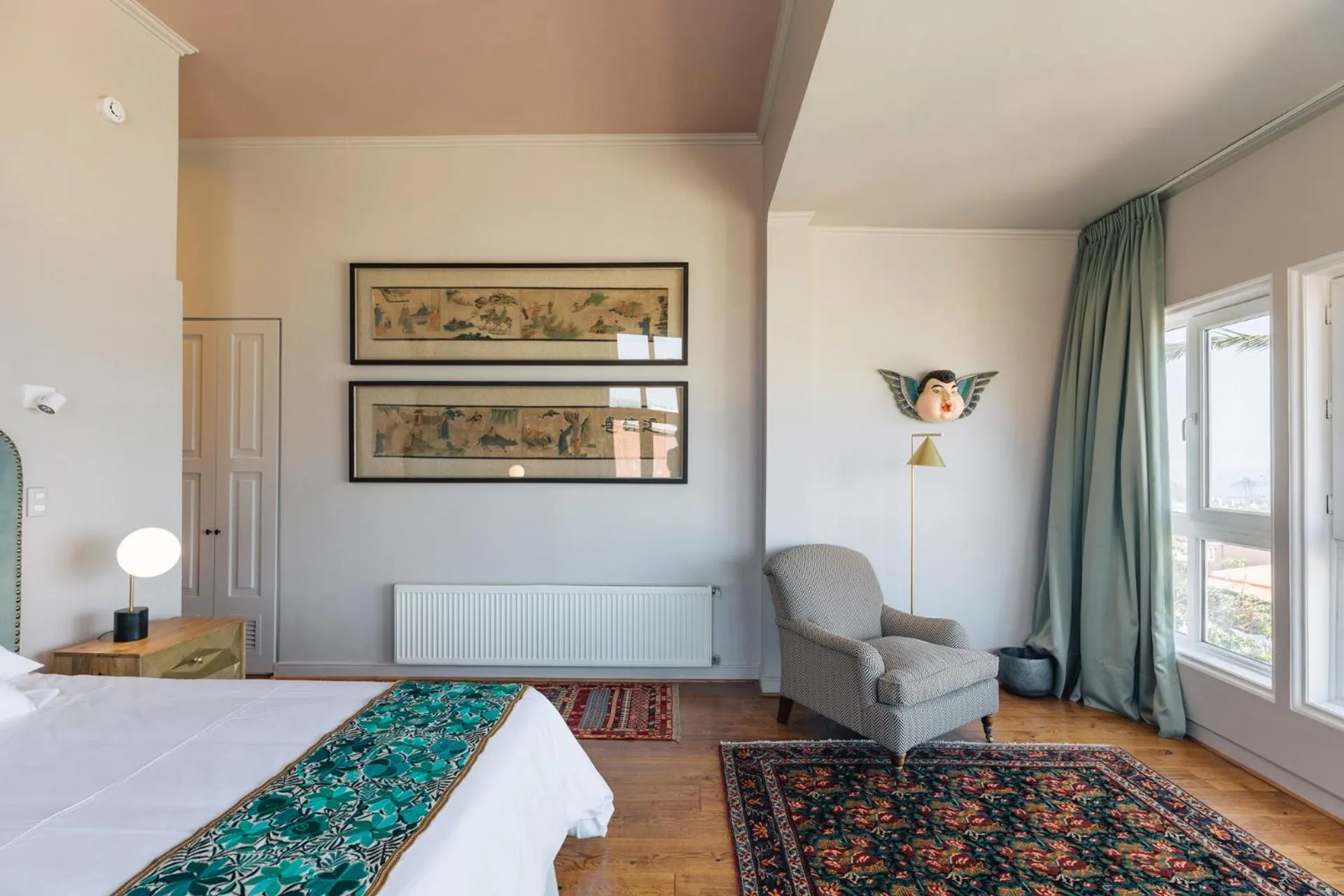 Photo of the whole room, Bed in Casablu Hotel