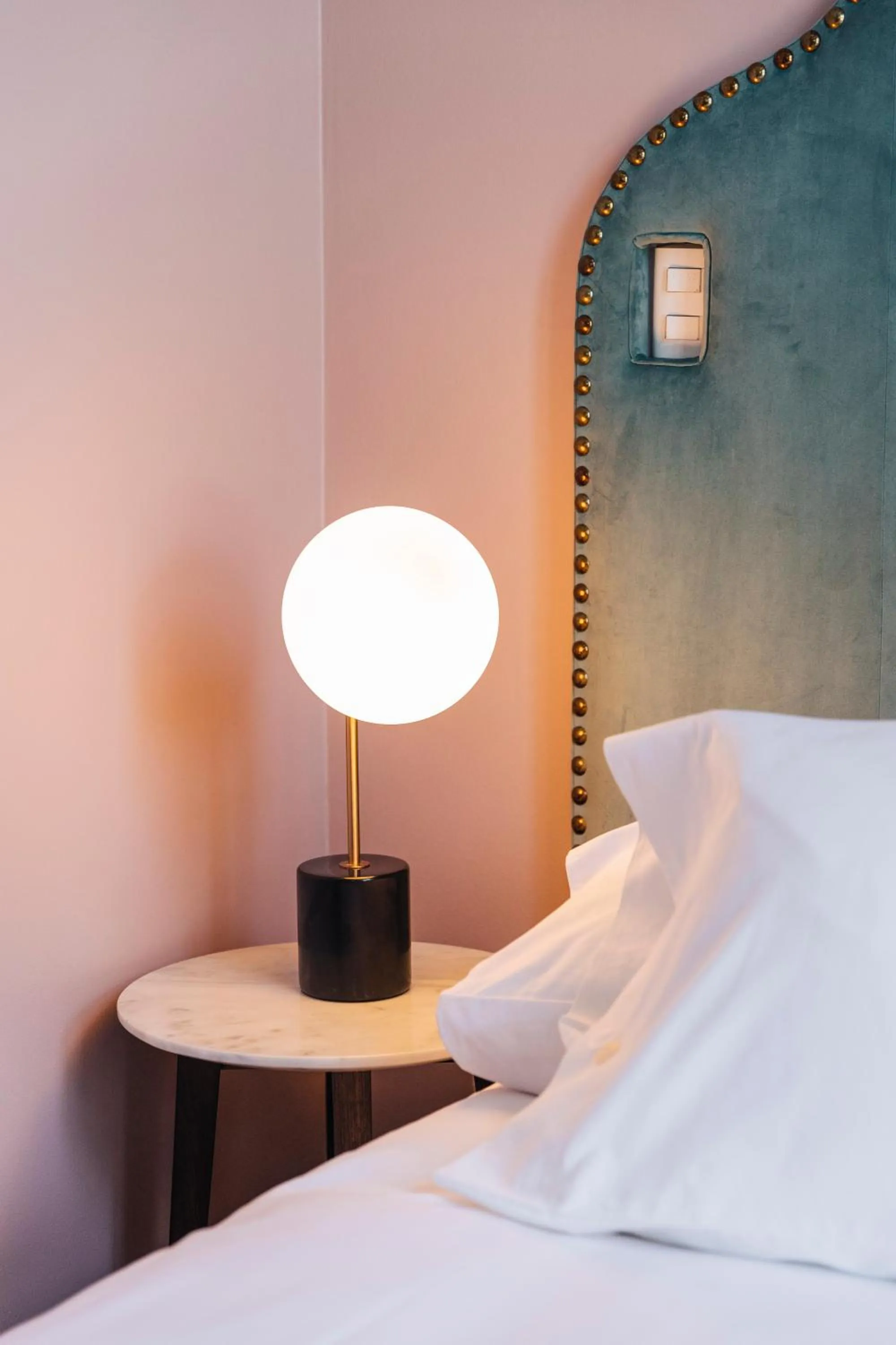 Bed in Casablu Hotel