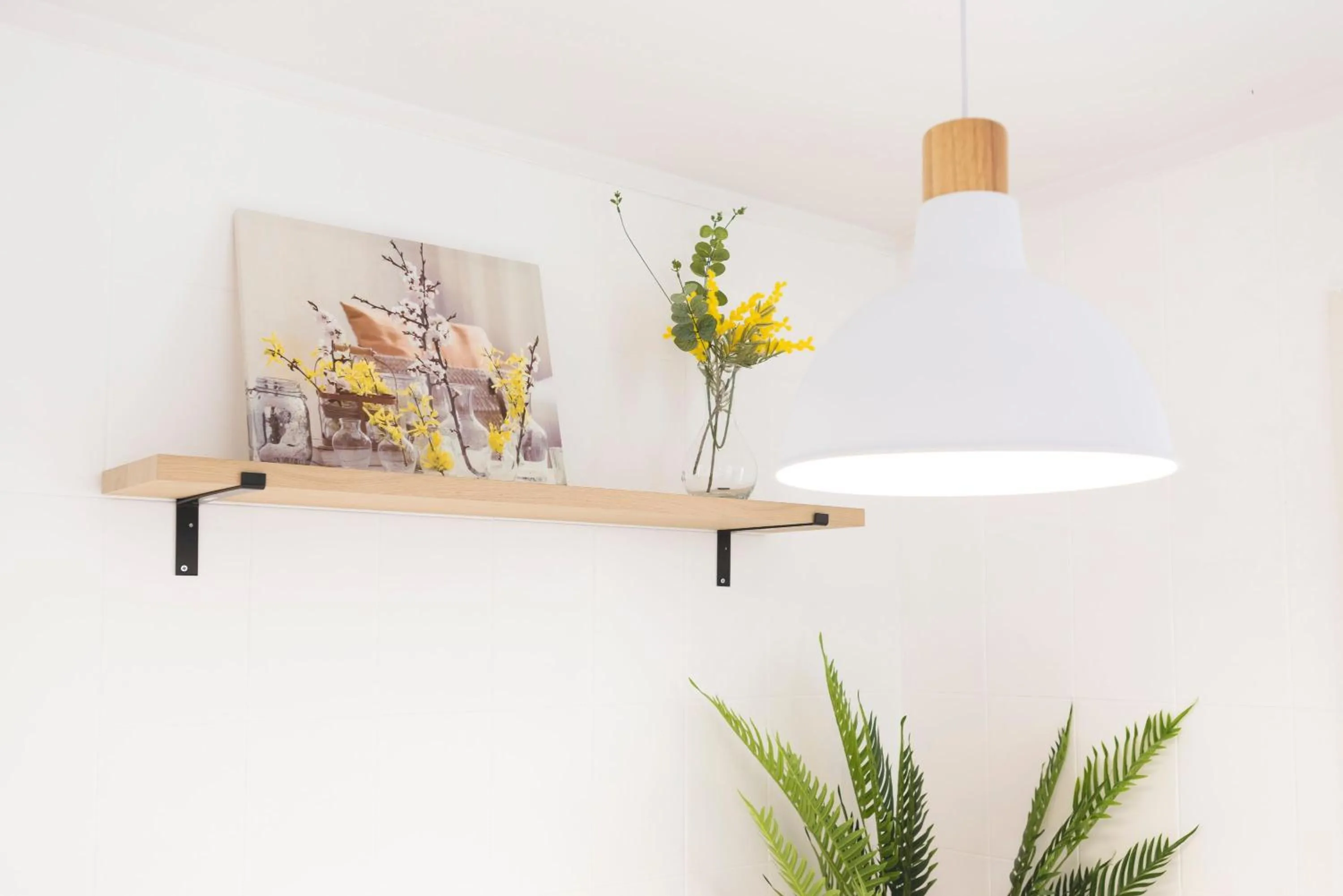 Decorative detail in Bravissimo Plaça de la Independència, Morning Sun