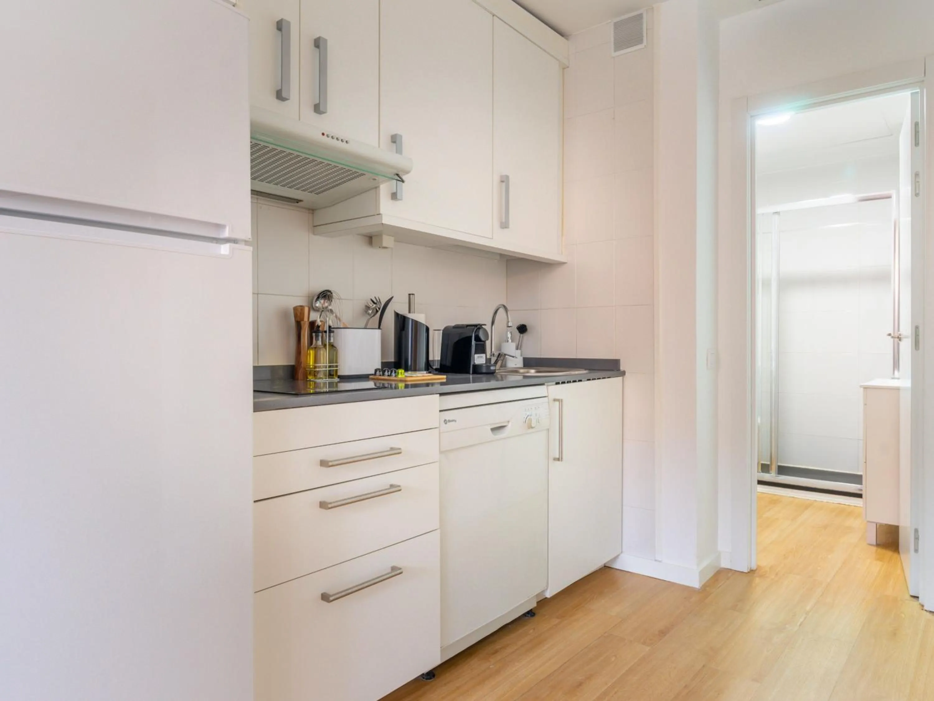 Coffee/tea facilities in Limehome Madrid San Lorenzo