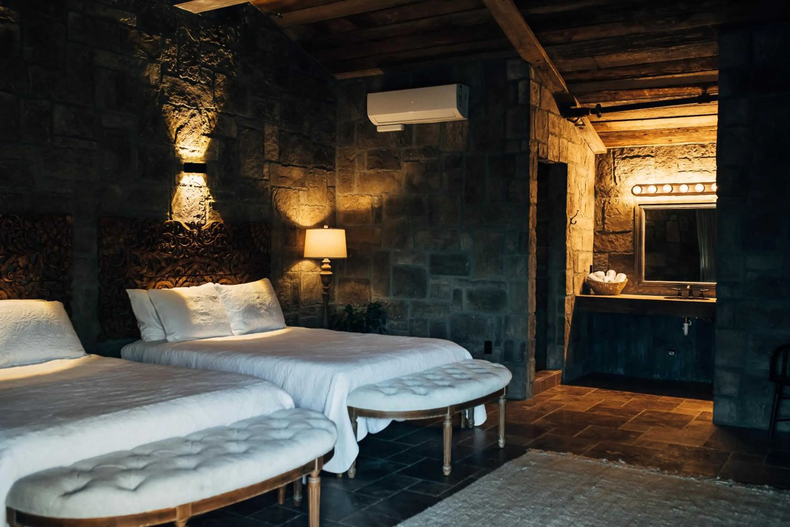 Bed in The Inn at Zaca Creek