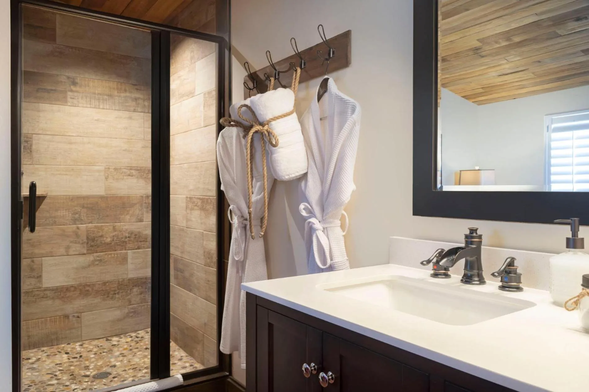 Shower in River Rock Inn B&B