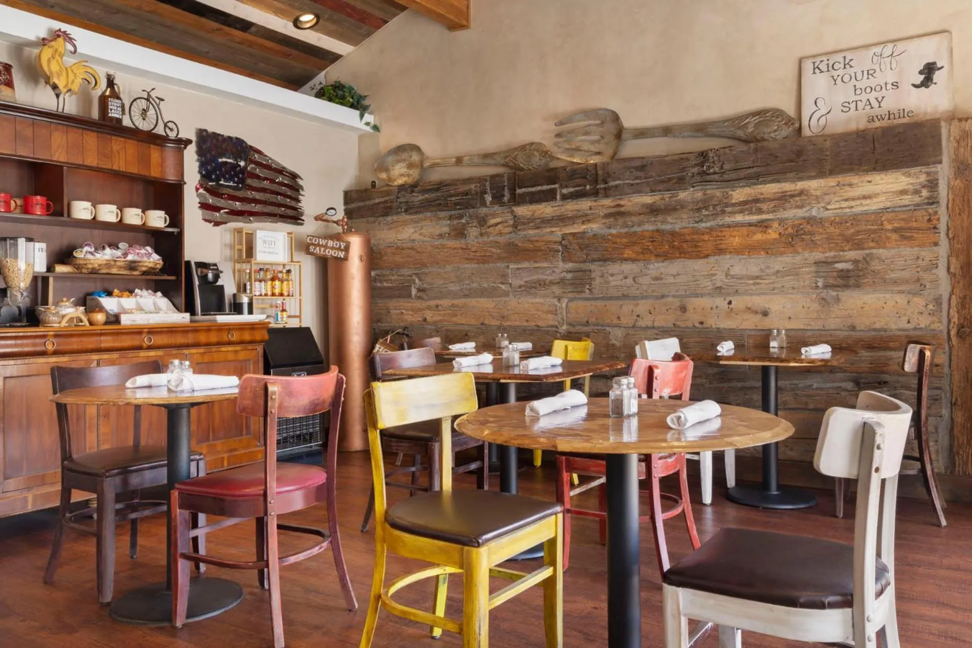 Restaurant/places to eat in River Rock Inn B&B