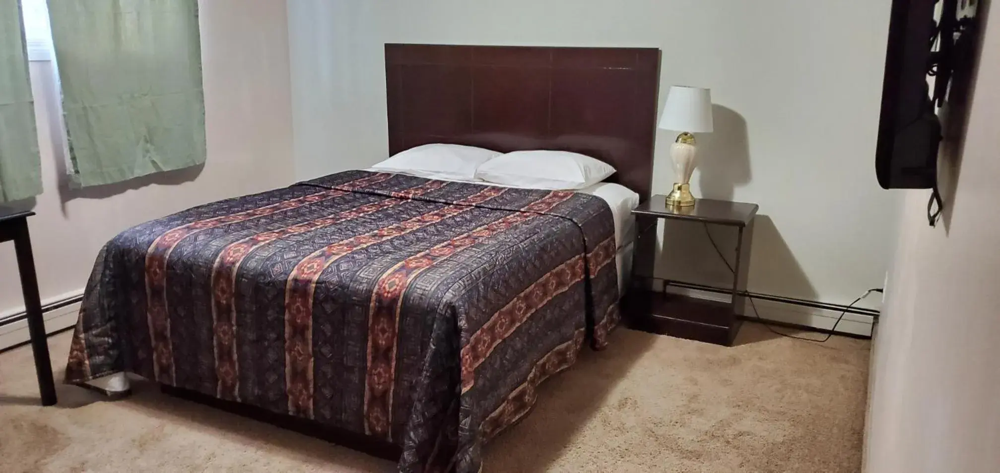 Budget Double Room in BUDGET LODGE Budget Double Room in BUDGET LODGE