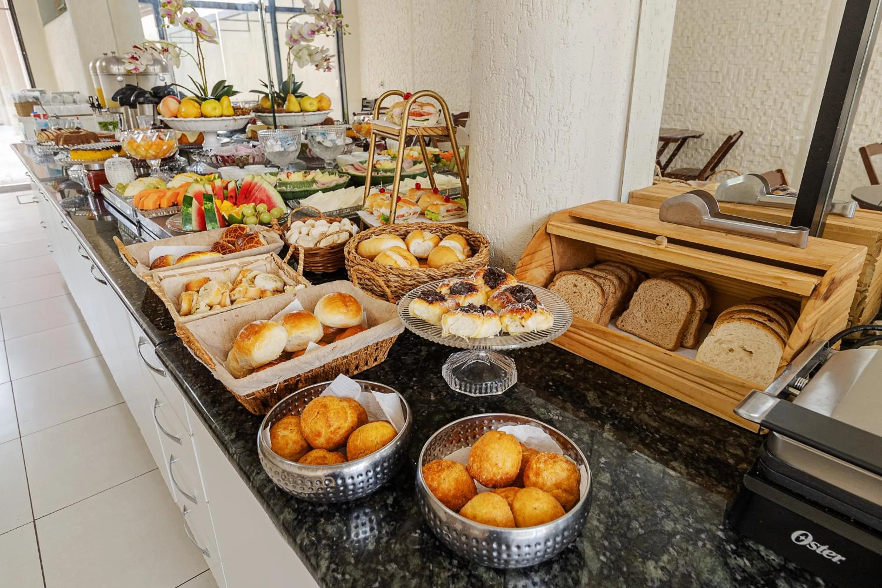 Breakfast in Havana Express