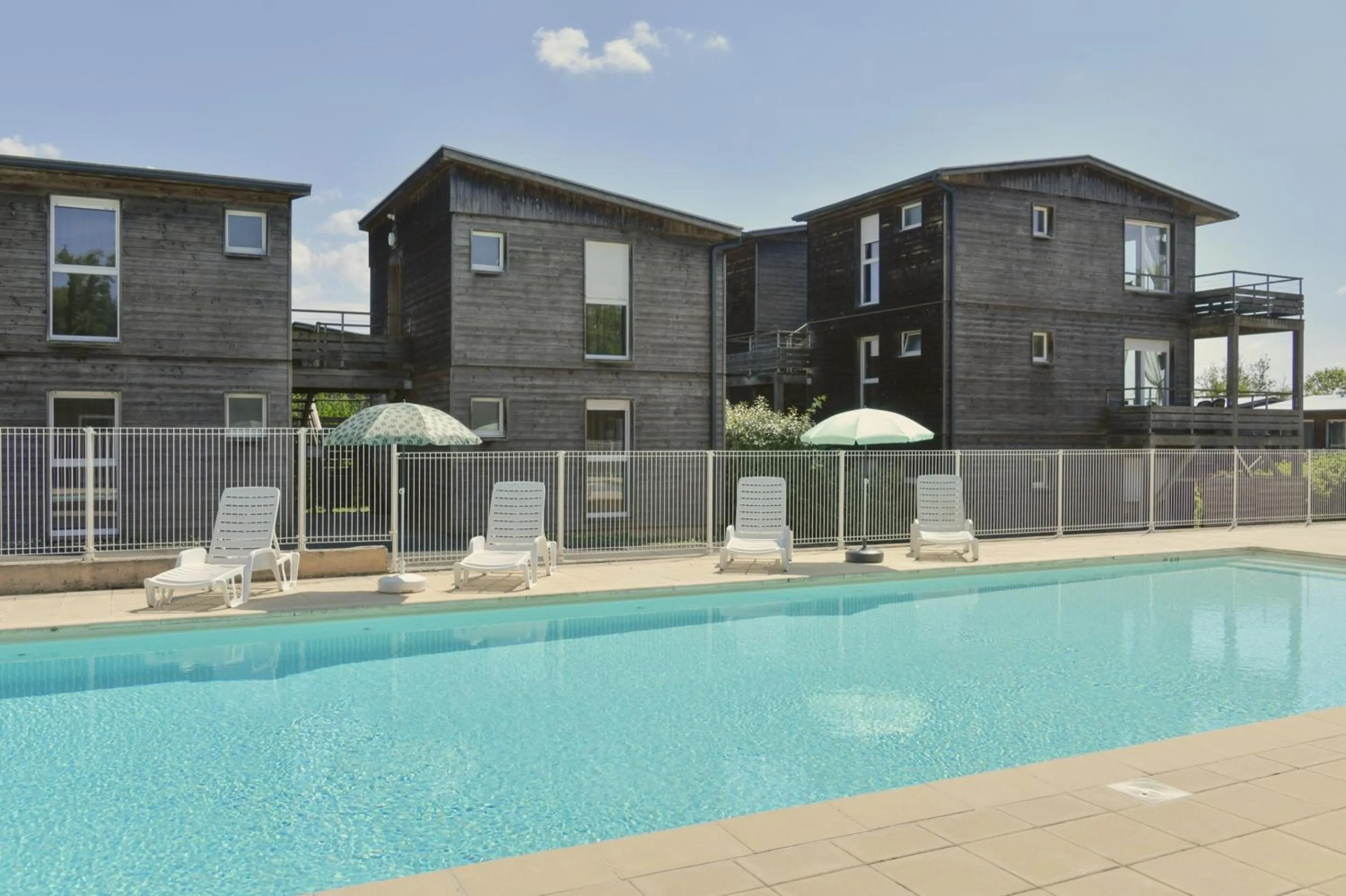 Swimming pool in Vacancéole - Domaine de Saint Orens