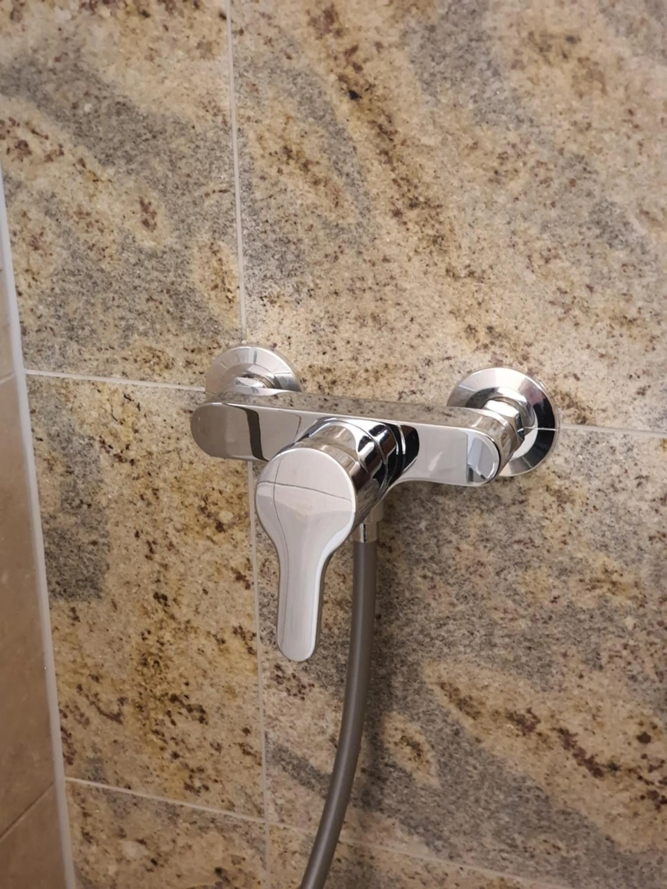 Shower in Apart Hotel Ferdinand Berlin