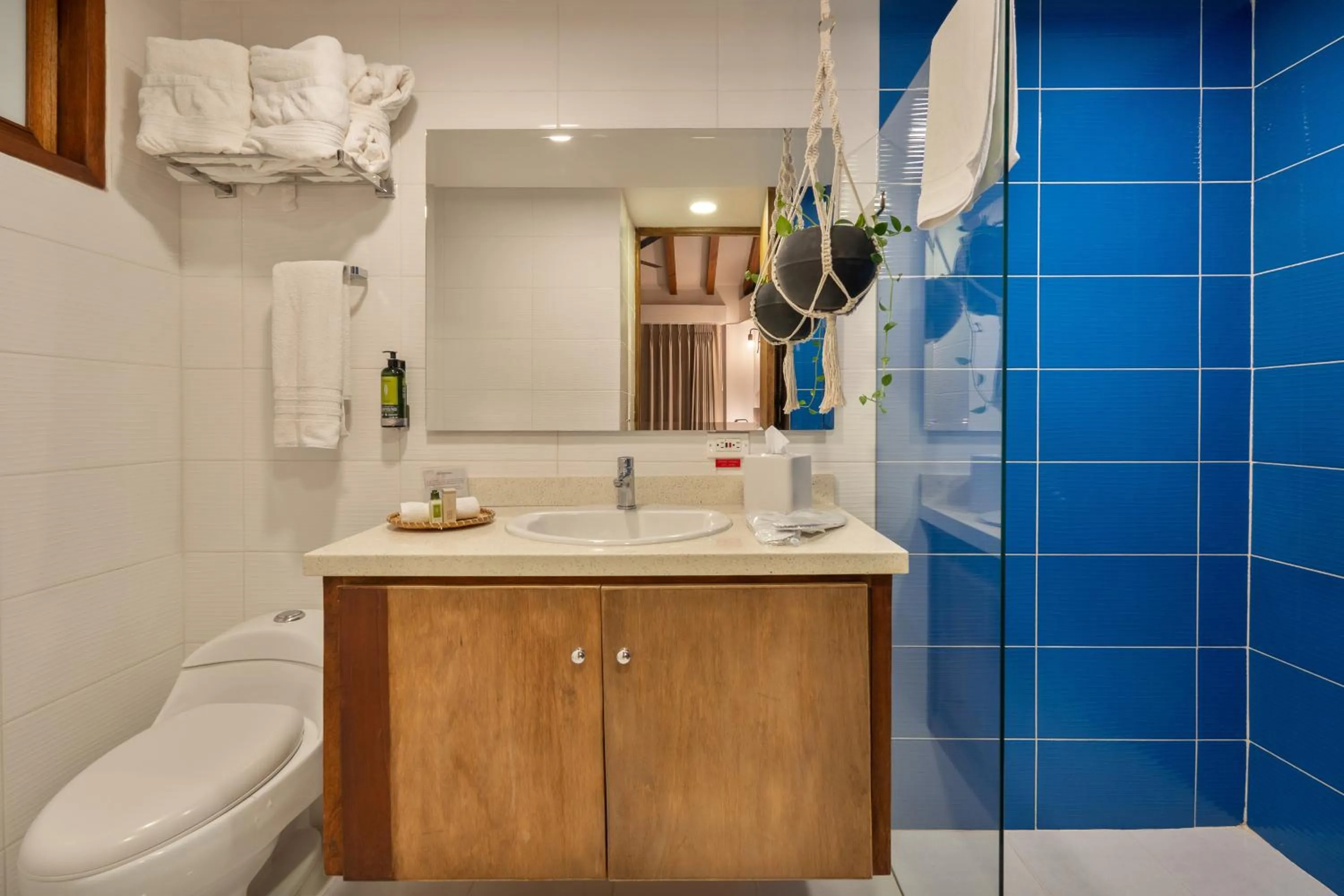 Bathroom in Casa Bixa Hotel Boutique -Santa Fe de Antioquia- Mayores de 12 años