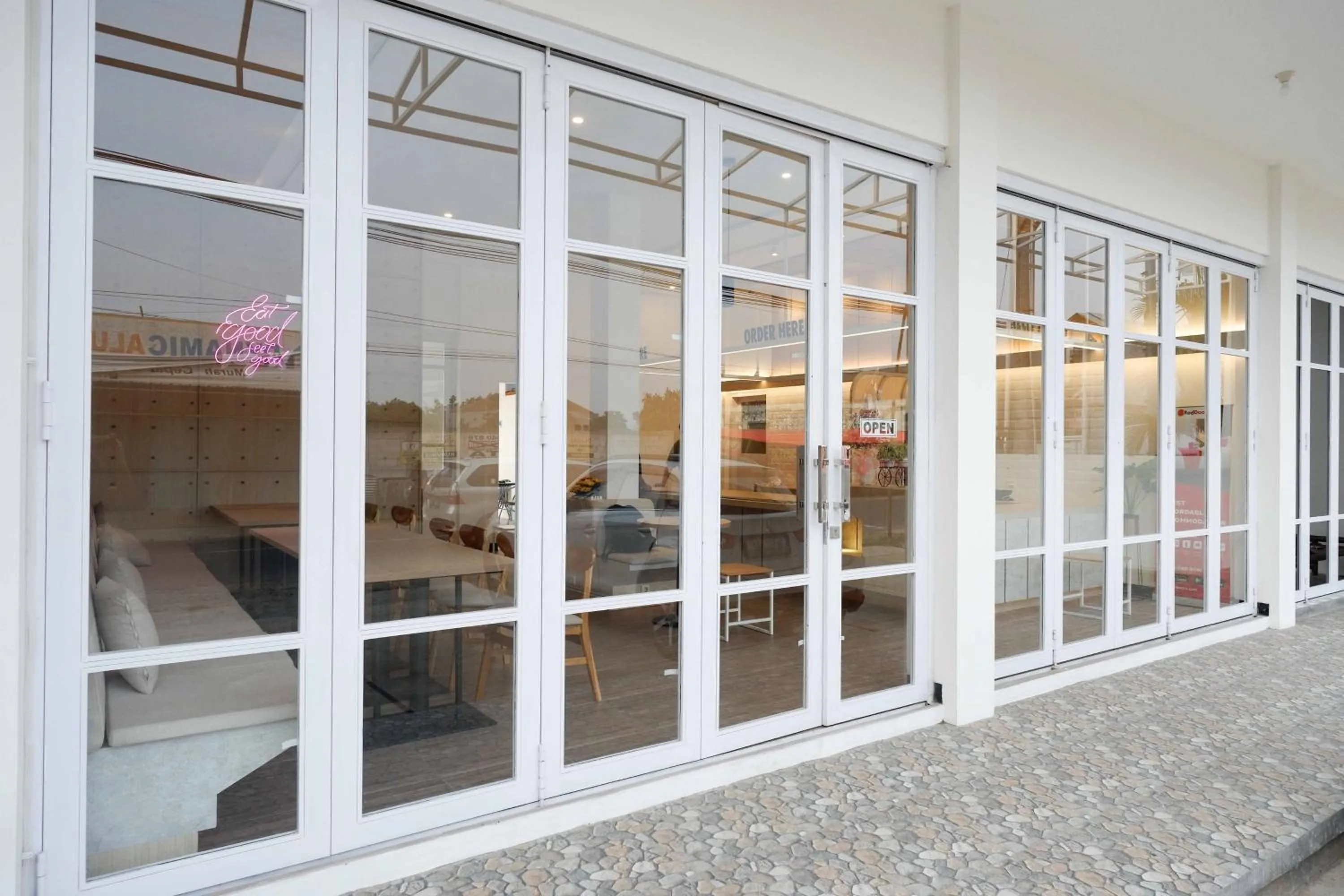 Property building in RedDoorz near Universitas Muhammadiyah Purwokerto