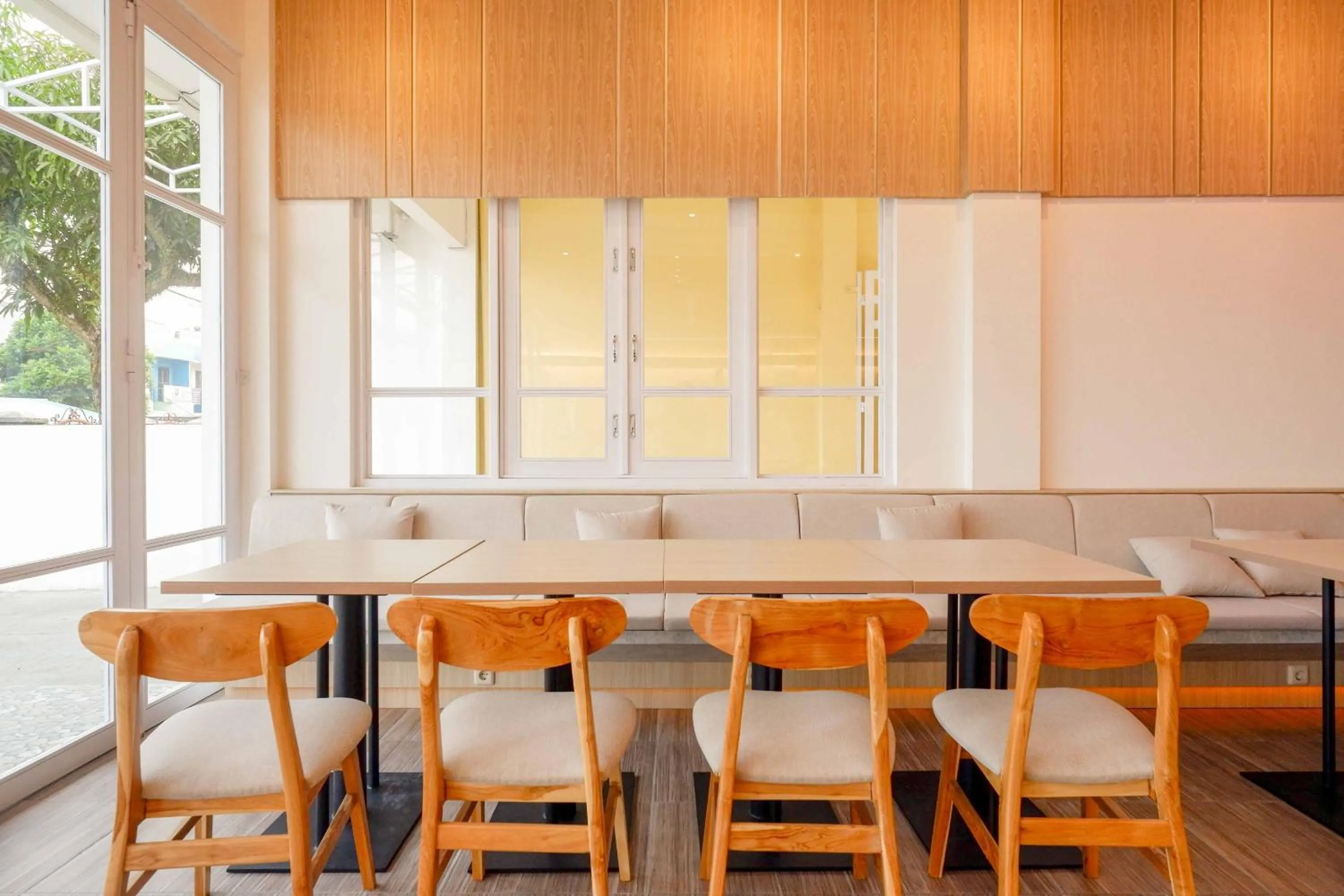 Restaurant/places to eat in RedDoorz near Universitas Muhammadiyah Purwokerto