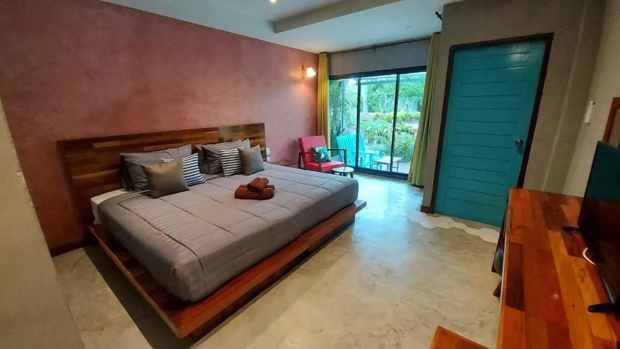 Bed in River CoCo @ Amphawa