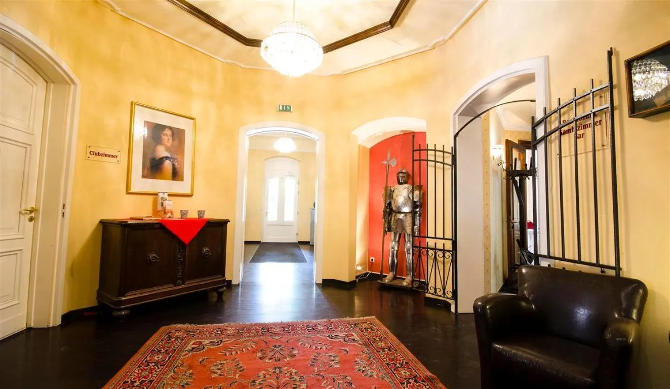 Lobby or reception, Bed in Parkhotel Helmstedt