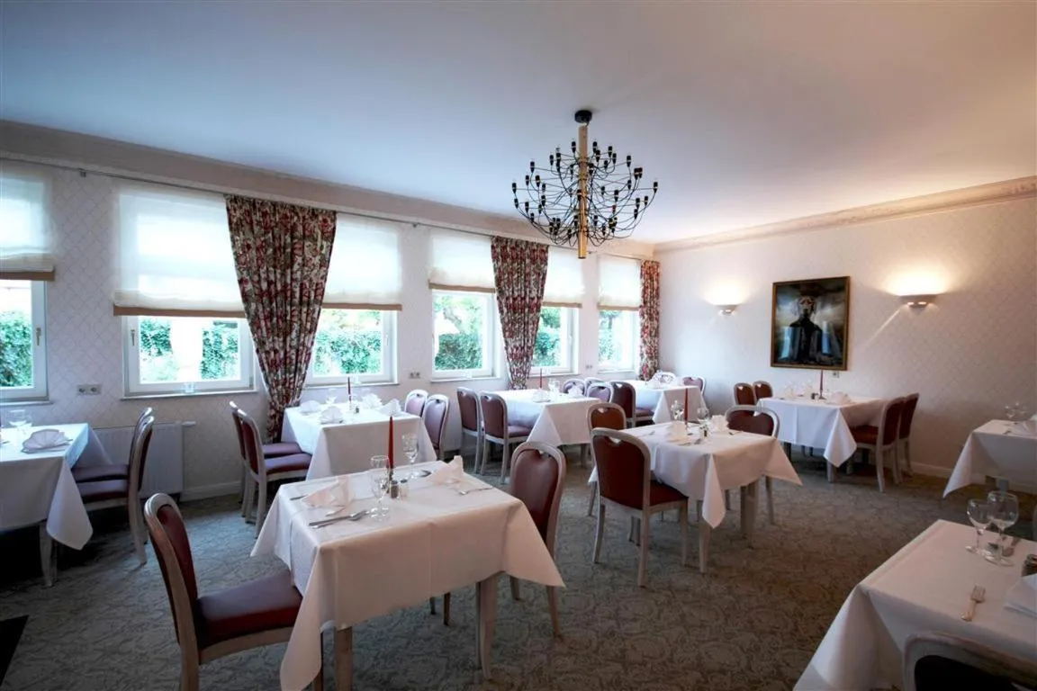 Restaurant/places to eat in Parkhotel Helmstedt