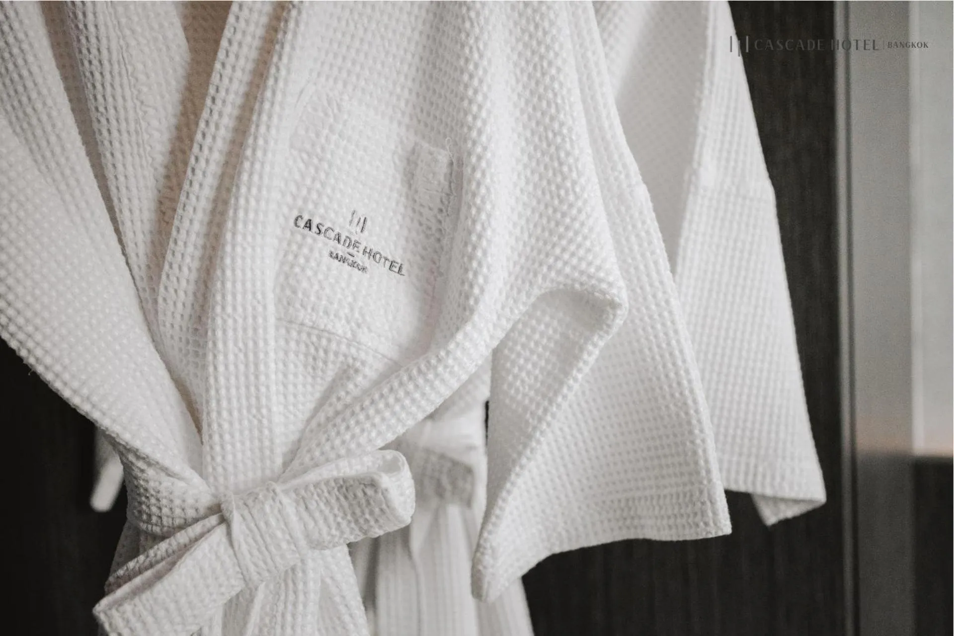 Bedroom in Cascade Hotel Bangkok