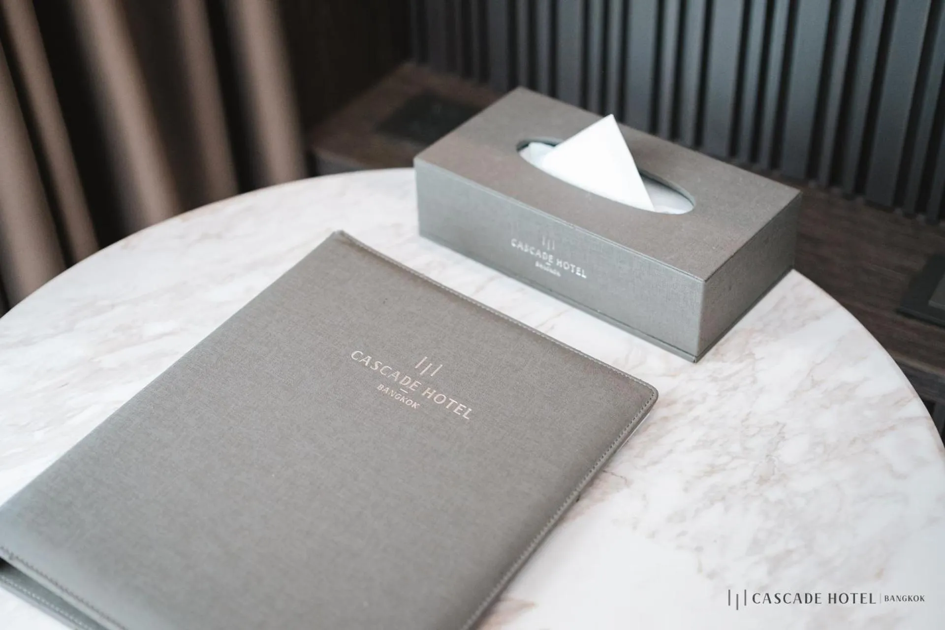 Bedroom in Cascade Hotel Bangkok