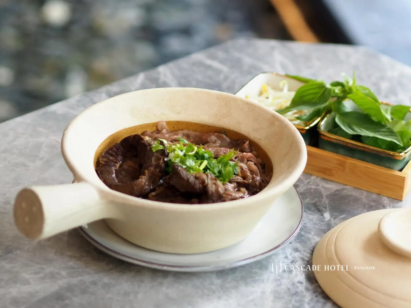 Restaurant/places to eat in Cascade Hotel Bangkok