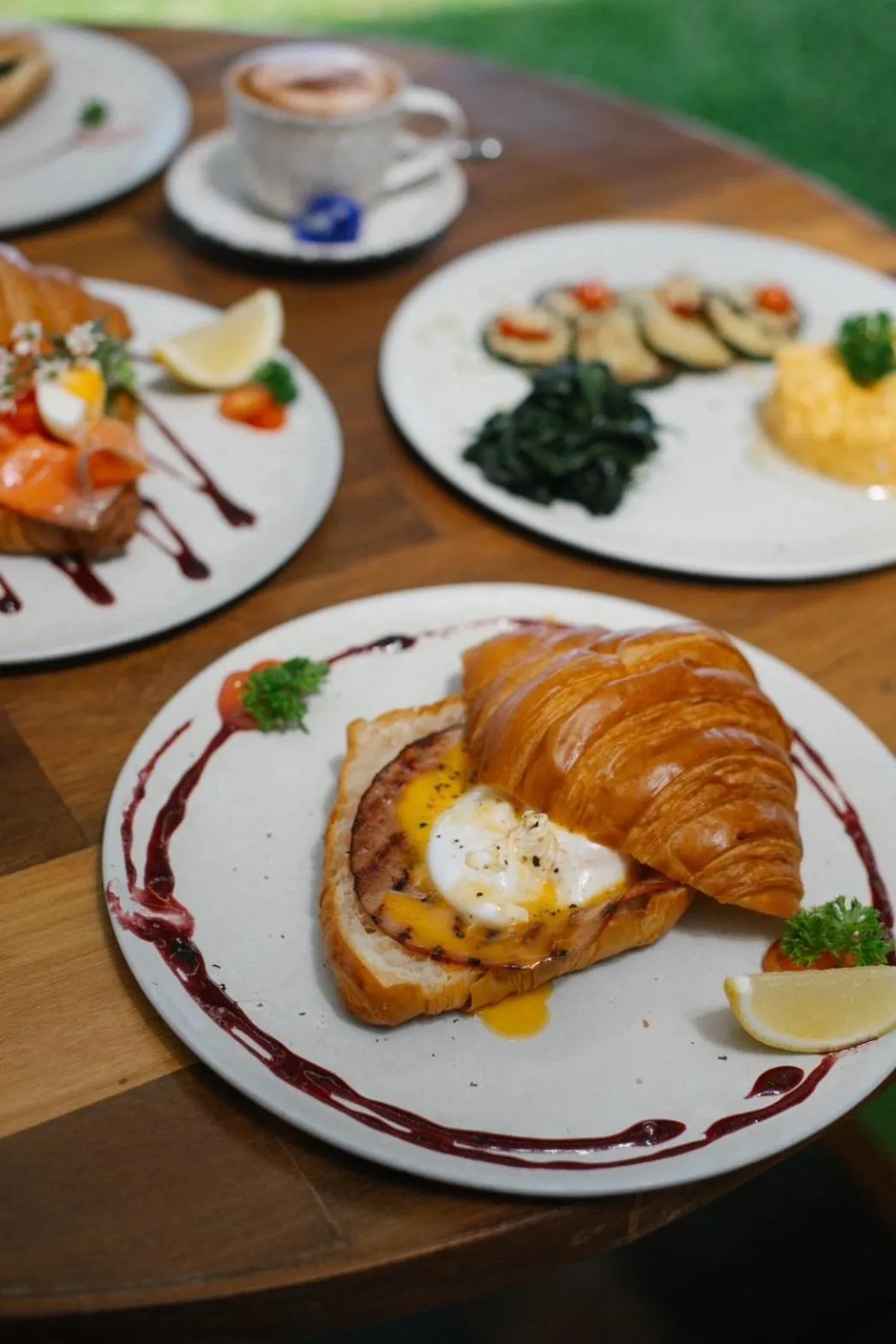 Breakfast in White Whale Beachfront Pool Villa