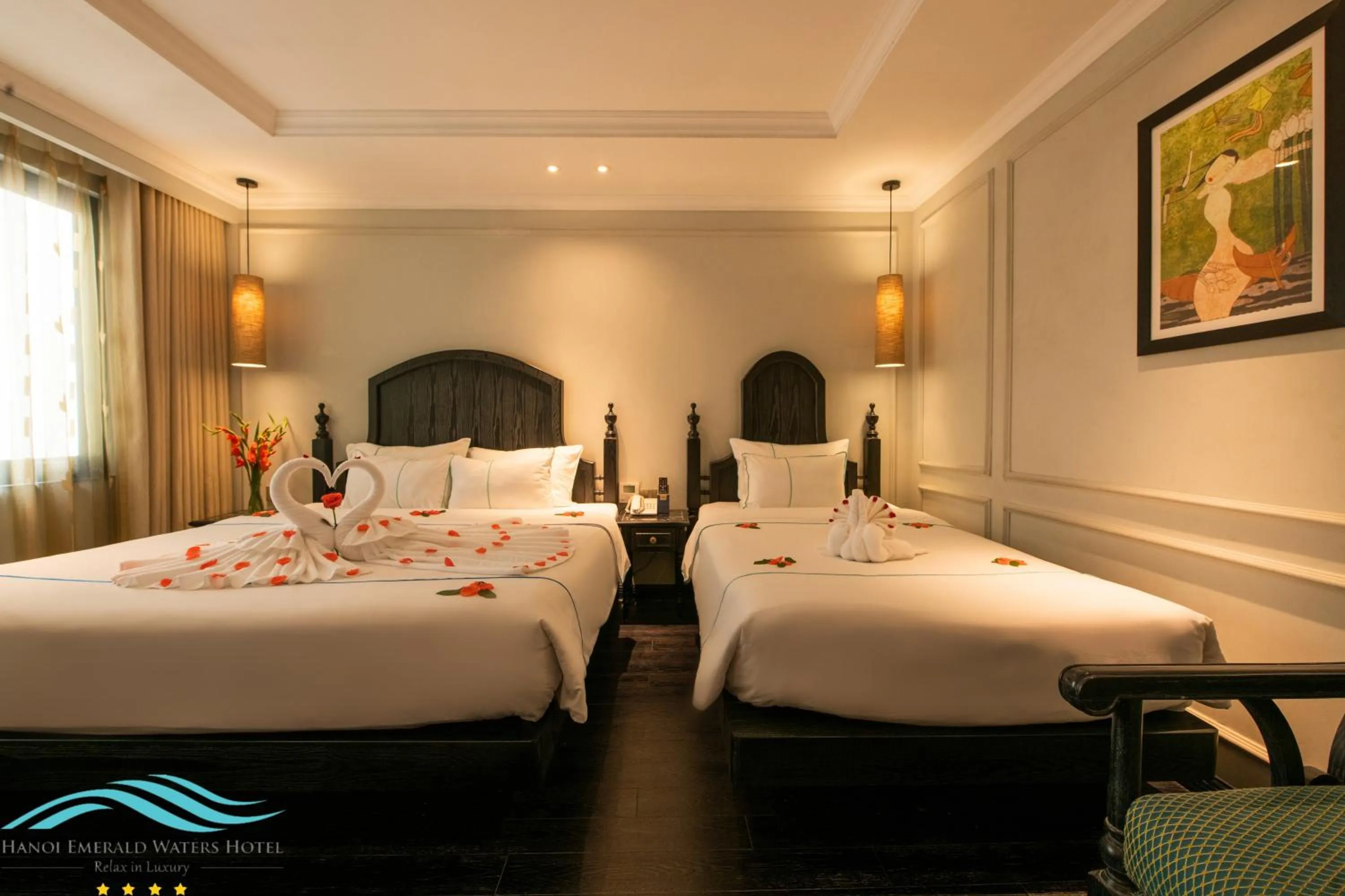 Photo of the whole room, Bed in Hanoi Emerald Waters Hotel Valley