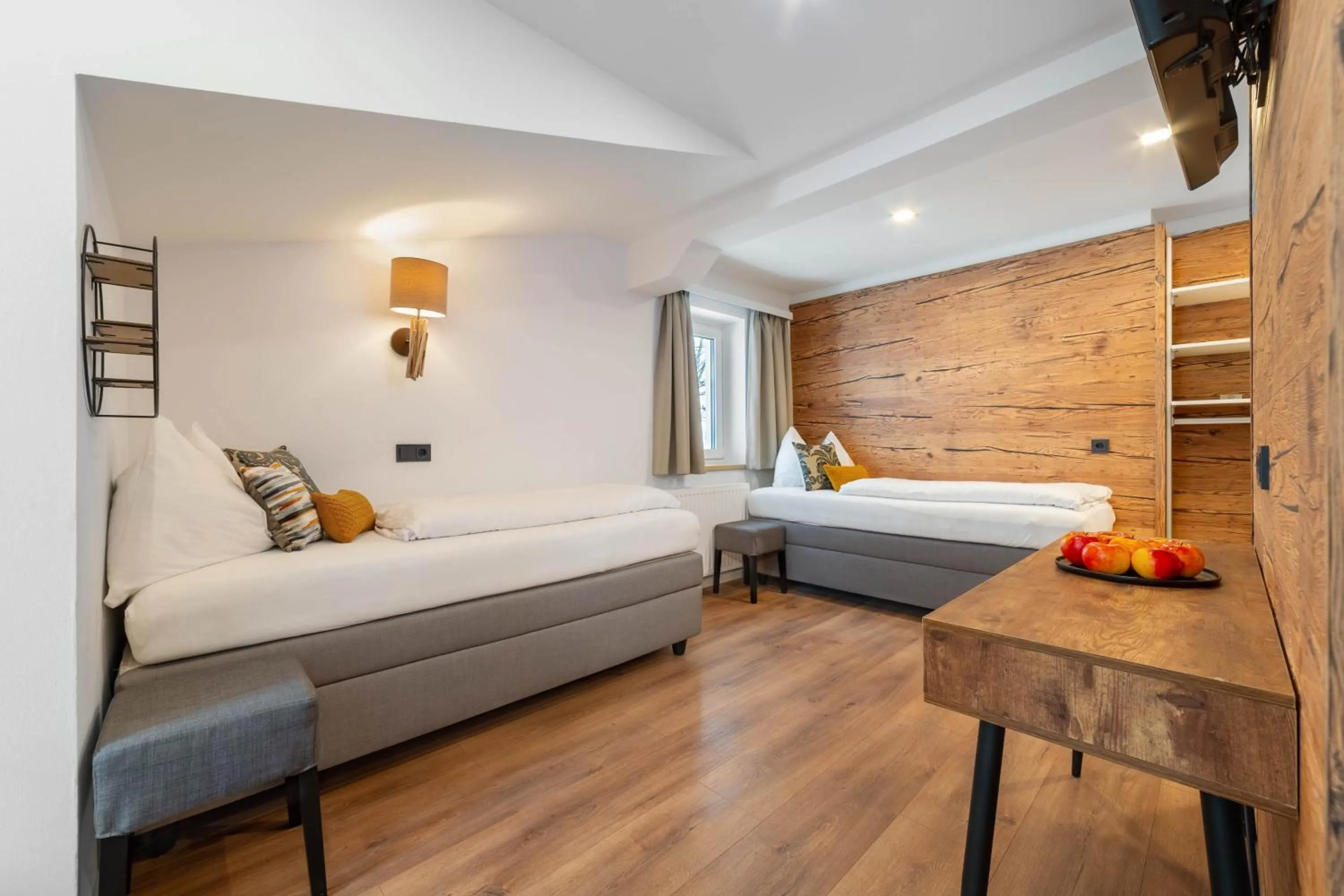 Photo of the whole room, Bed in Boutique Hotel ANYBODY