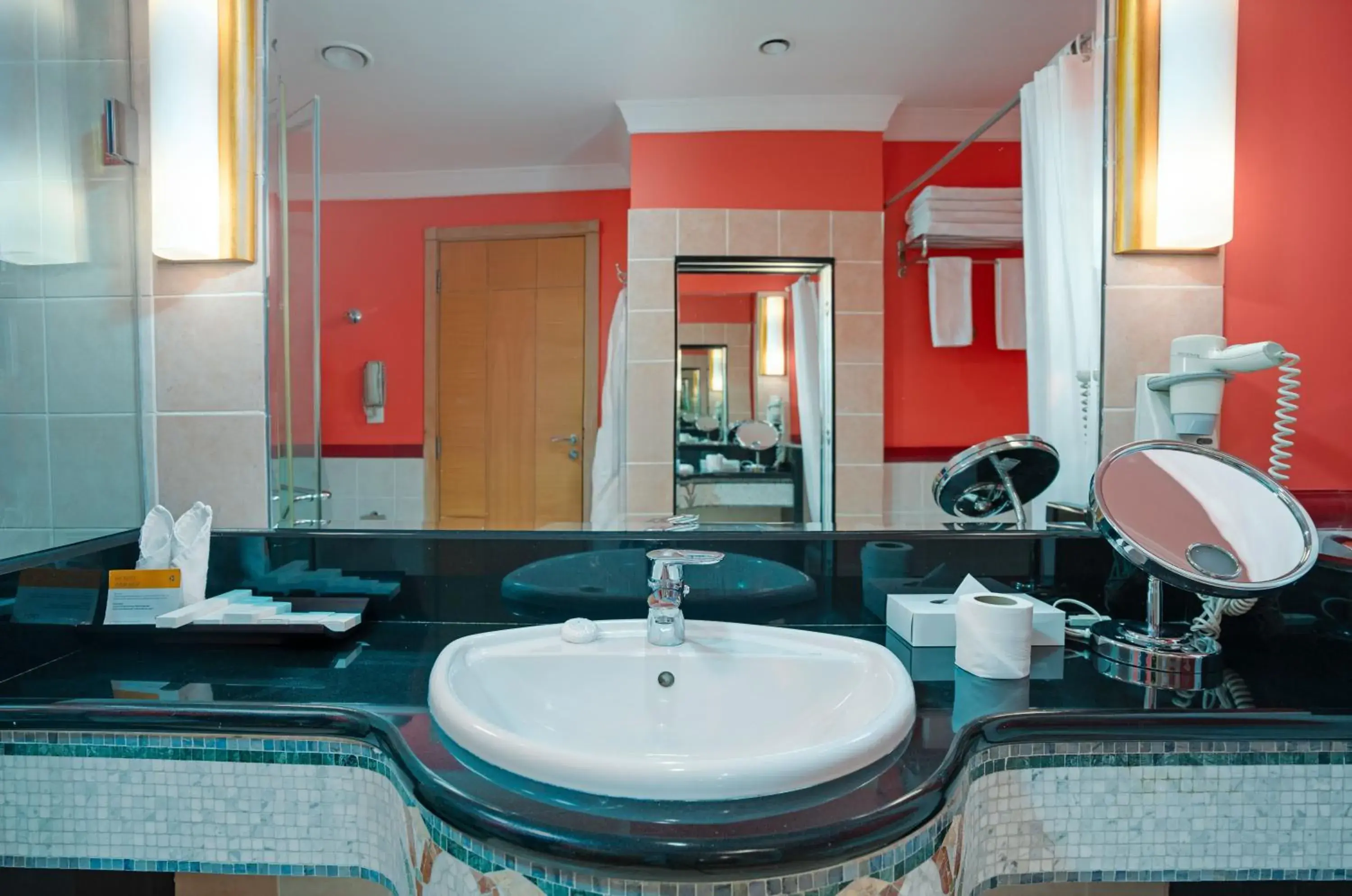 Deluxe King Room in Oryx Hotel Deluxe King Room in Oryx Hotel