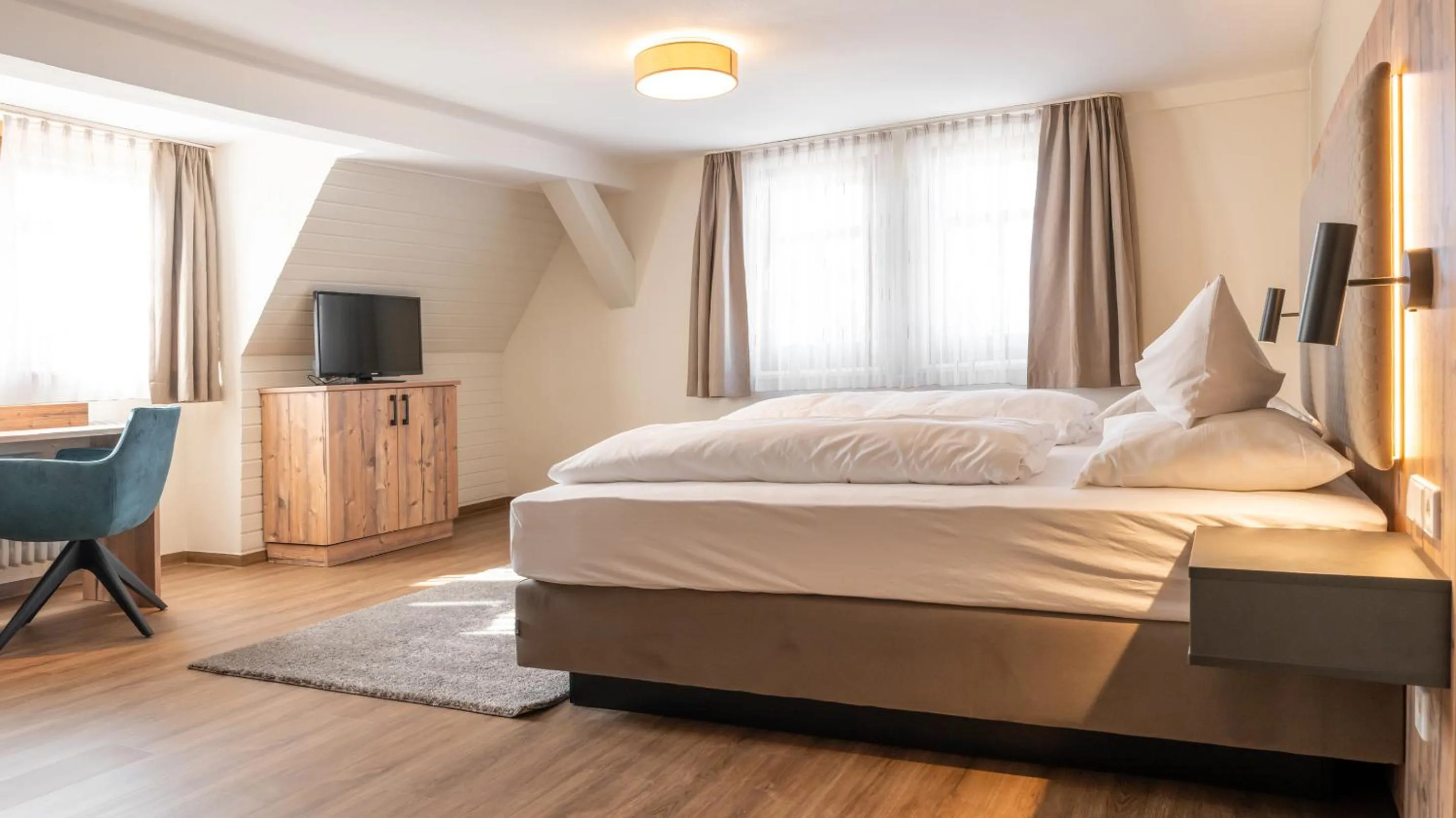 Bed in Hotel & Restaurant Post