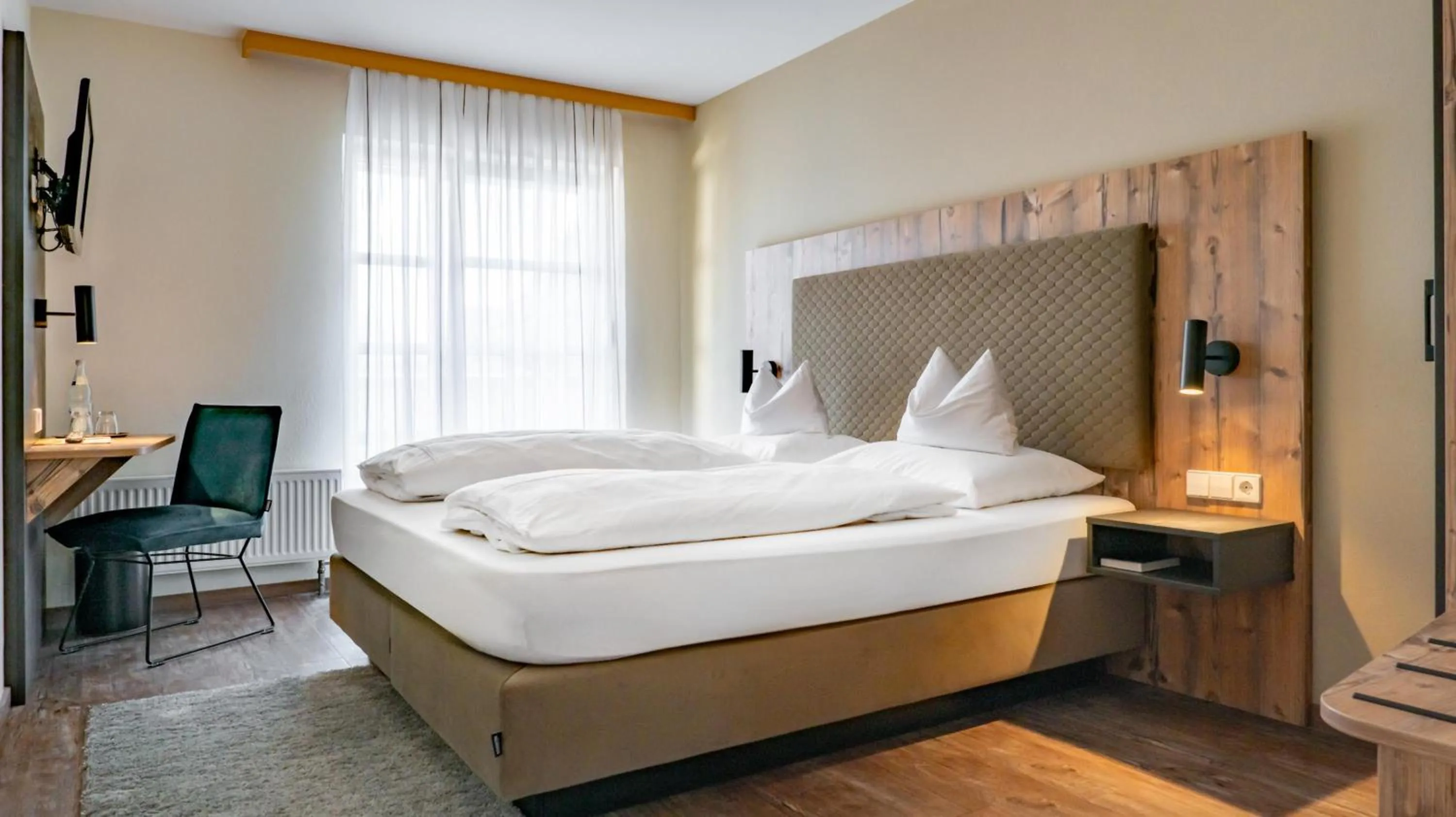 Bed in Hotel & Restaurant Post
