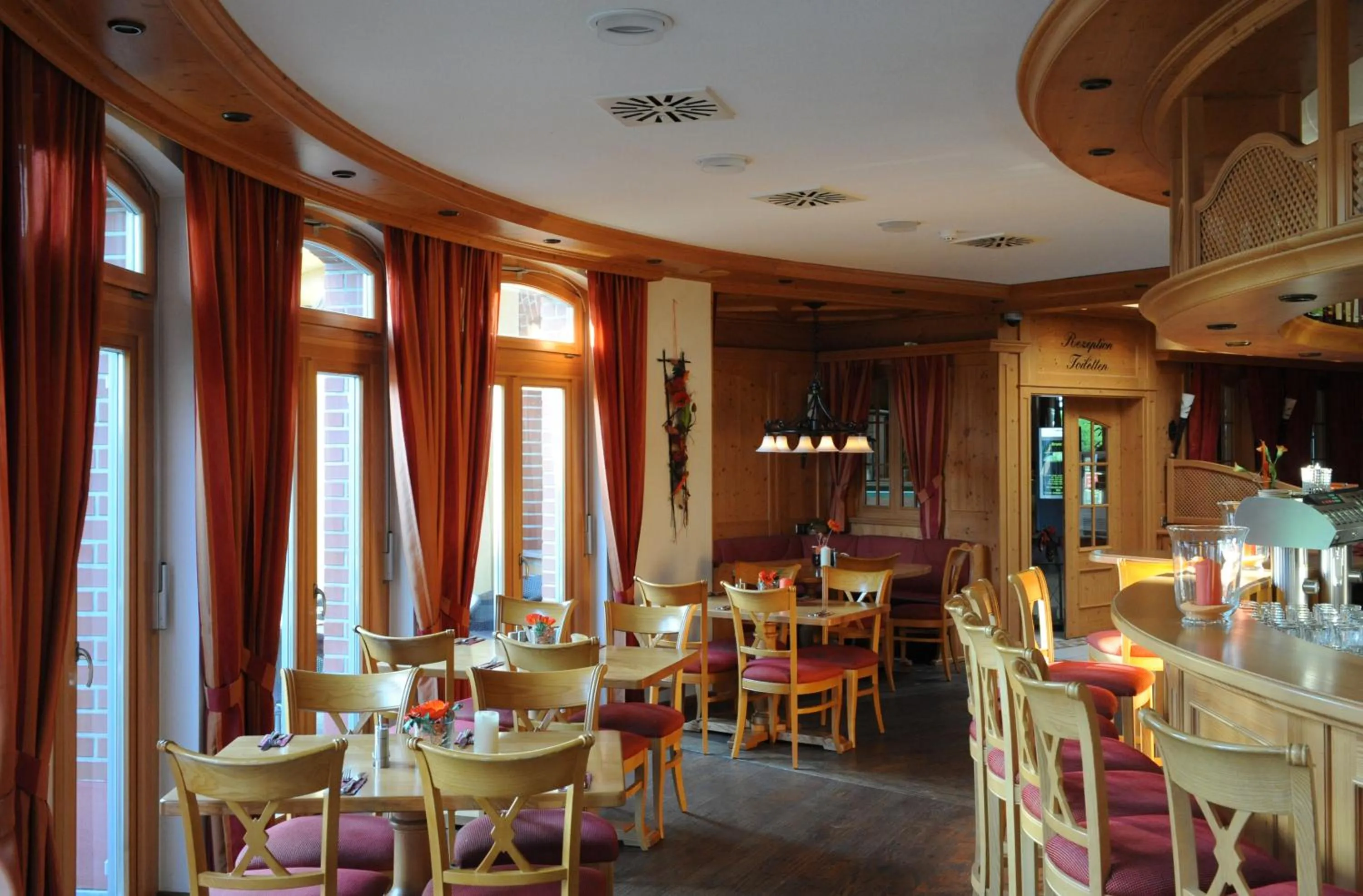 Lounge or bar in Hotel & Restaurant Post