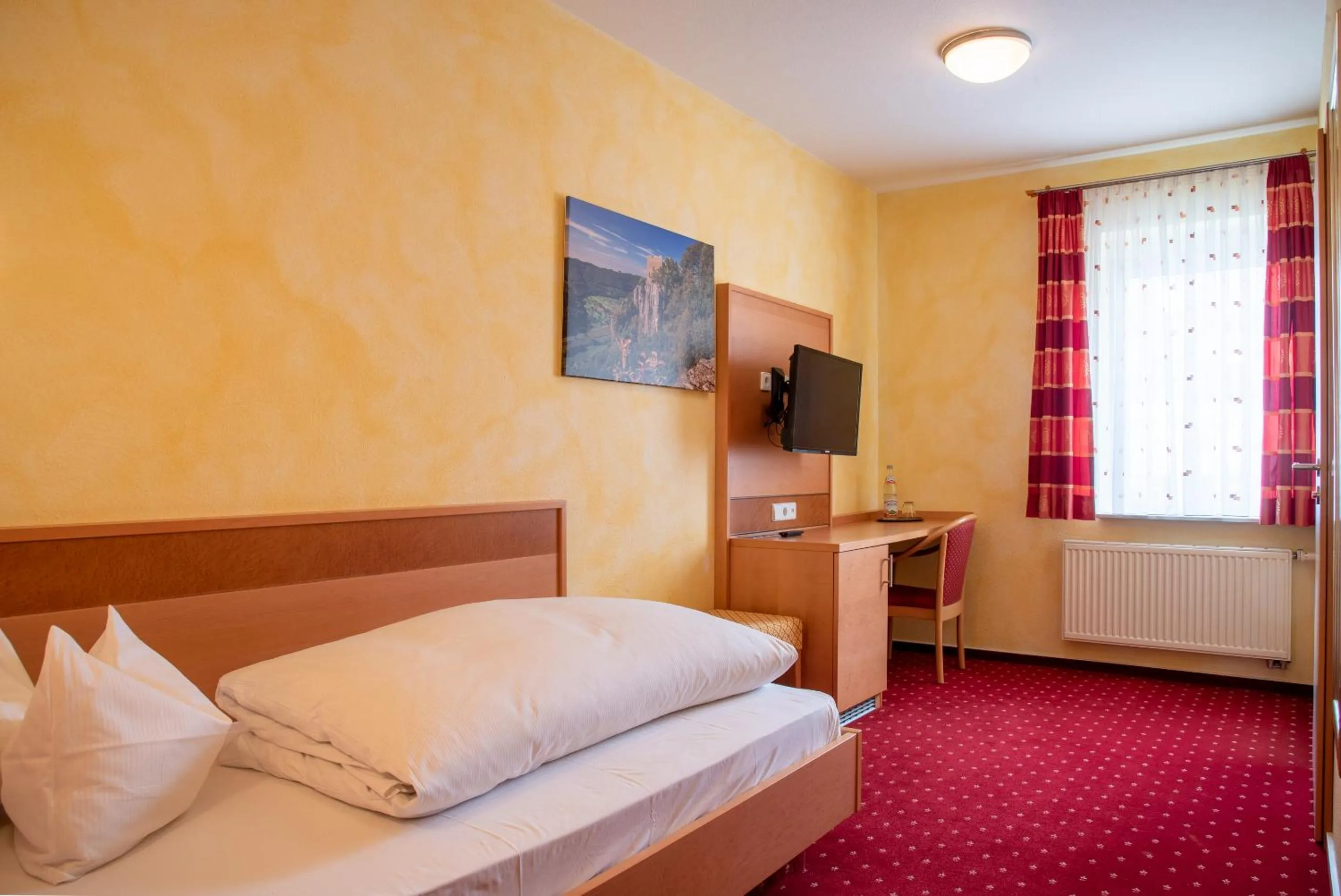 Bed in Hotel & Restaurant Post