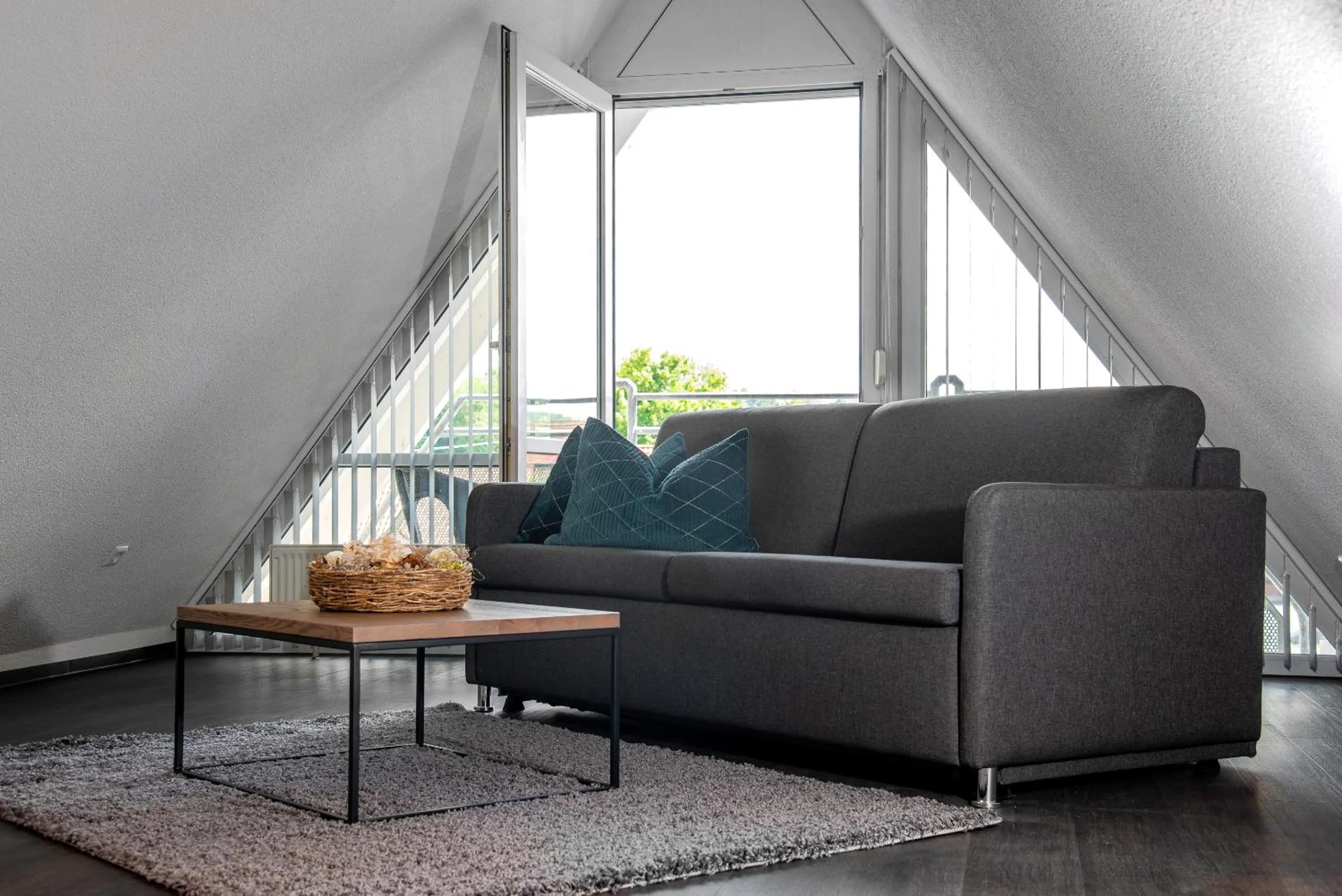 Staff in Hotel & Restaurant Post