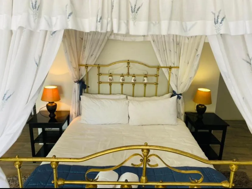 Bed in Ollivanders Estate