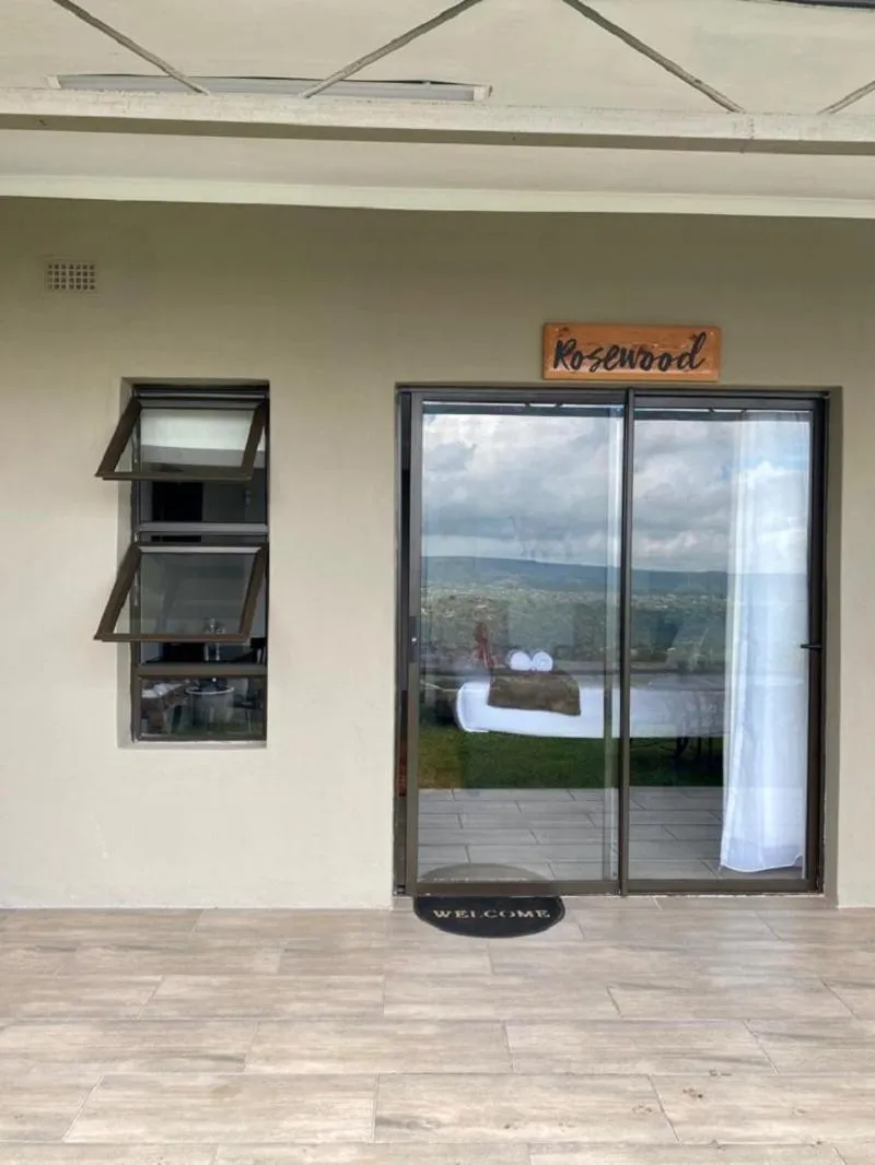 Facade/entrance in Ollivanders Estate