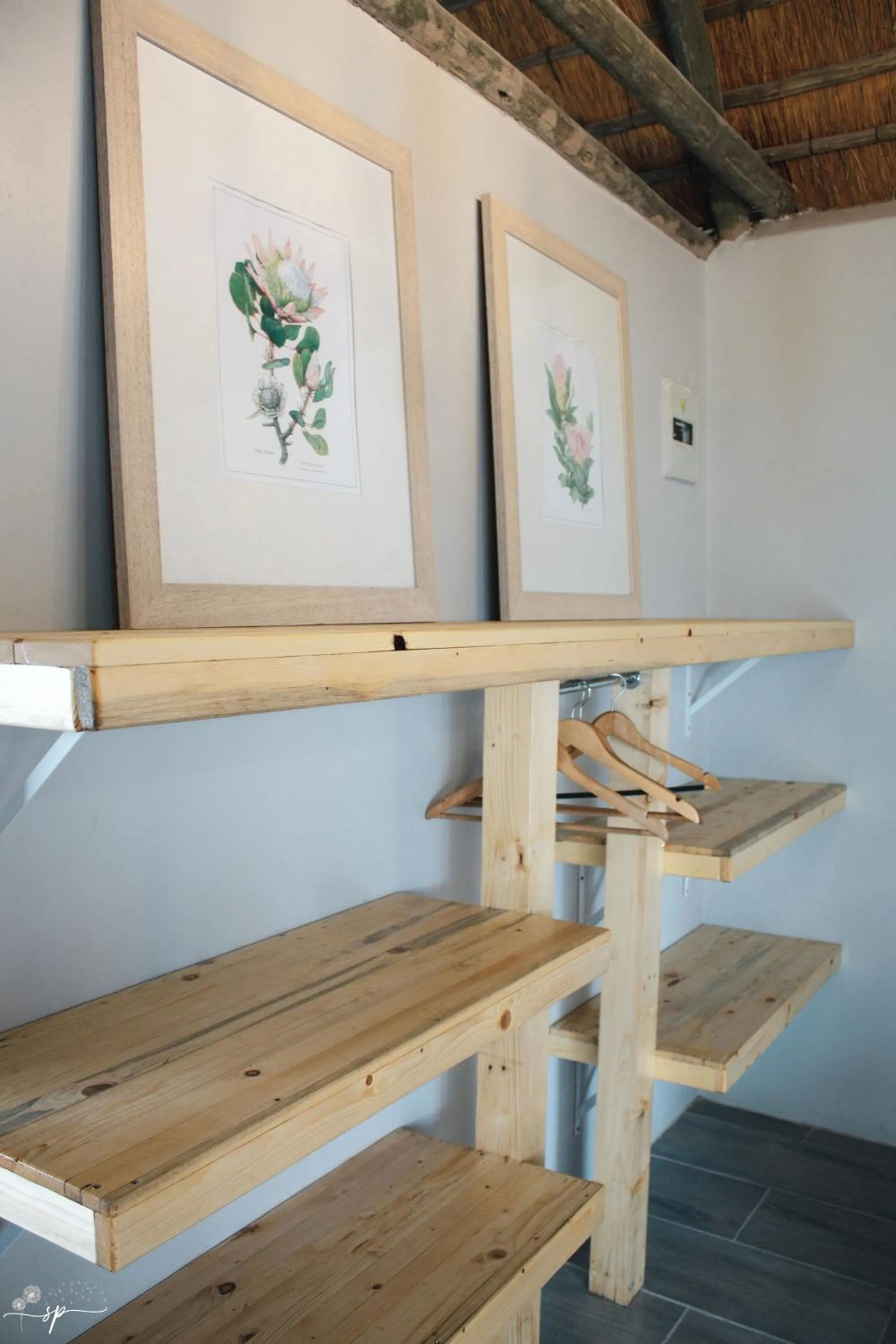 Decorative detail in Ollivanders Estate