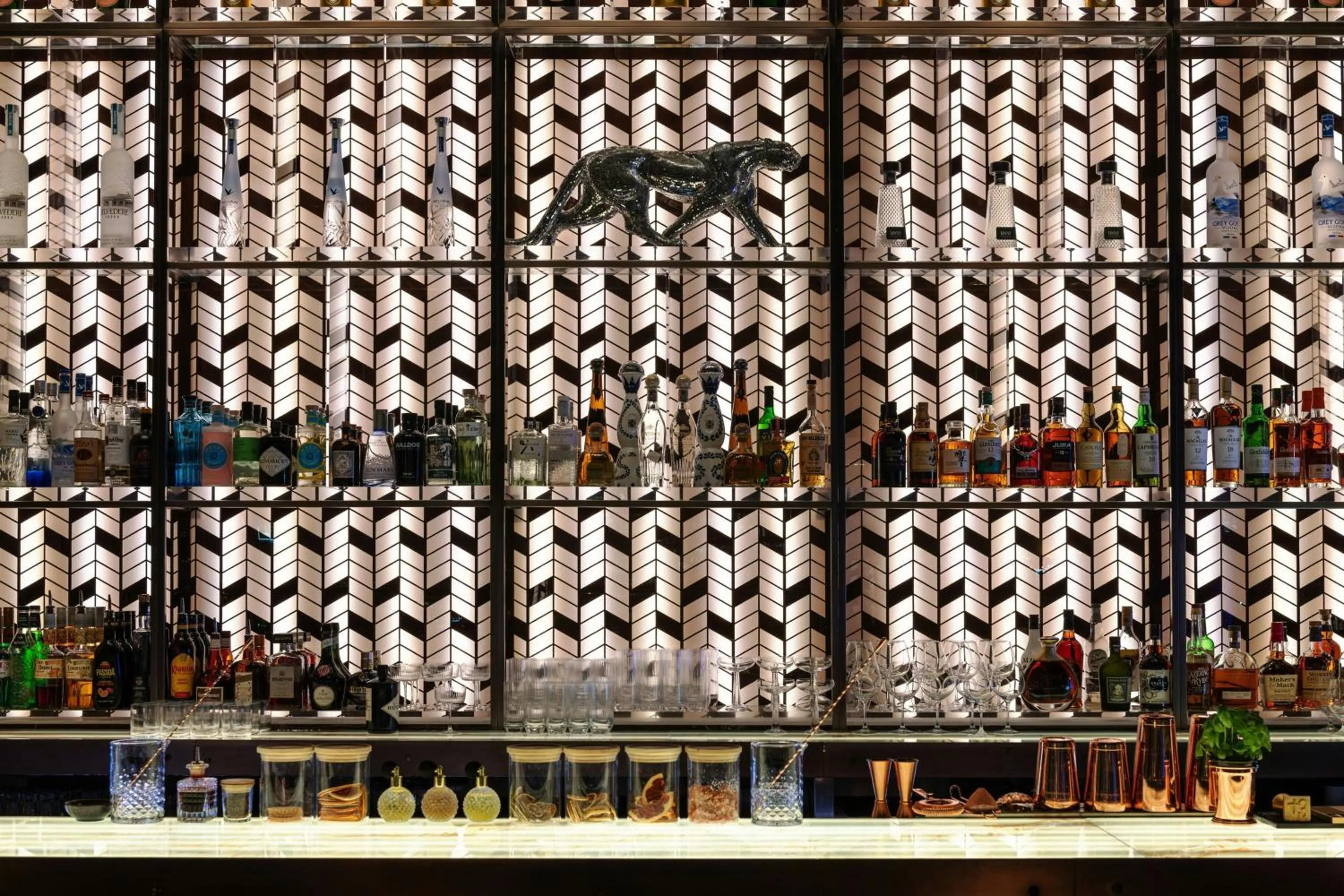 Lounge or bar in Four Points by Sheraton Sheikh Zayed Road