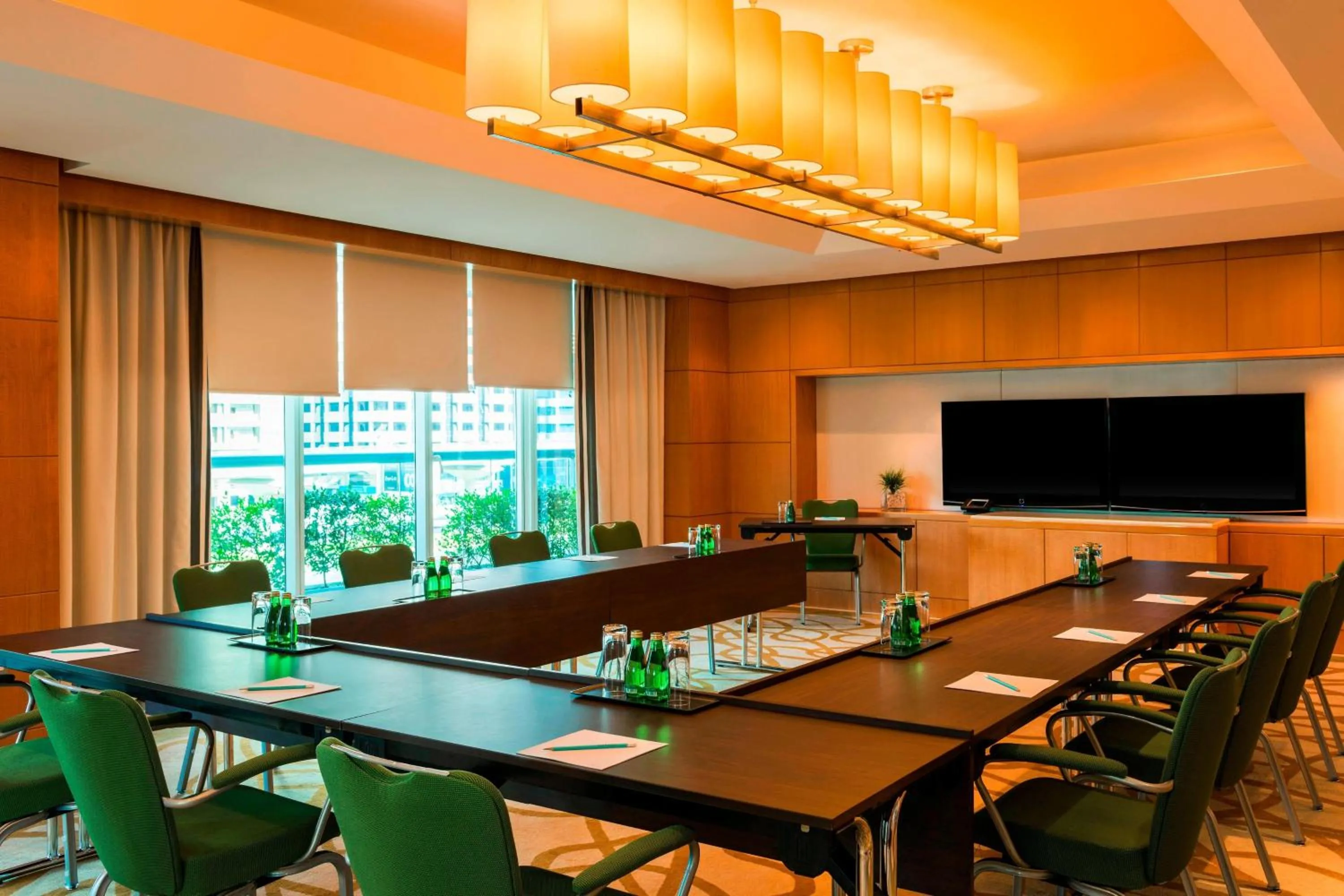 Meeting/conference room in Four Points by Sheraton Sheikh Zayed Road