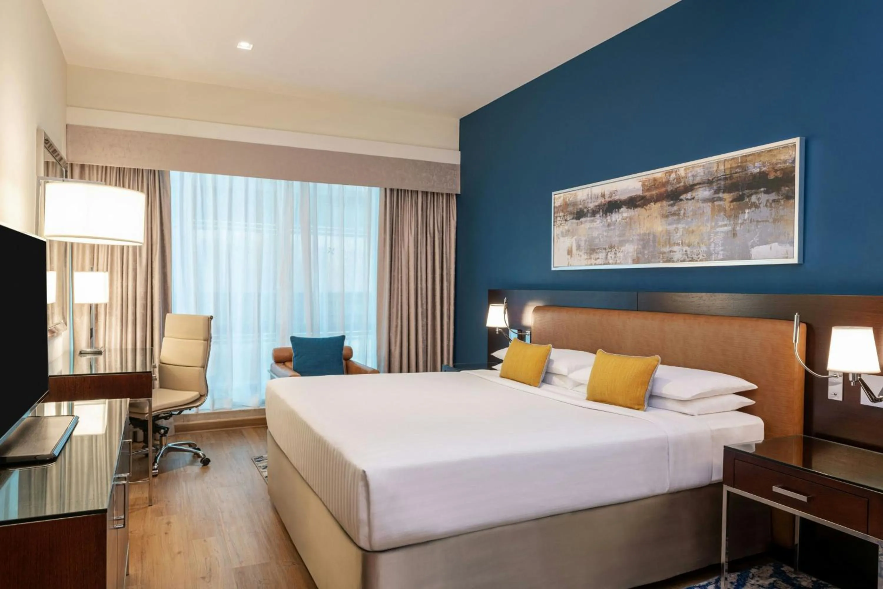 Bedroom, Bed in Four Points by Sheraton Sheikh Zayed Road