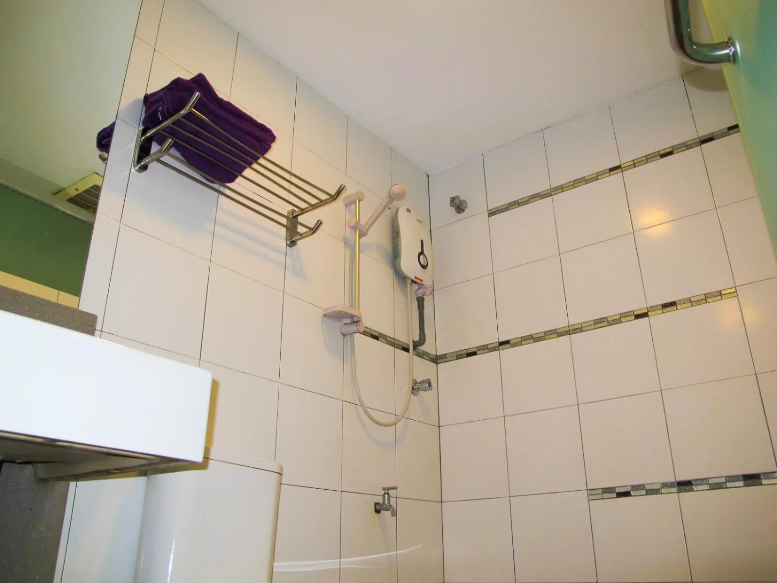 Shower in Orchard Inn Puchong