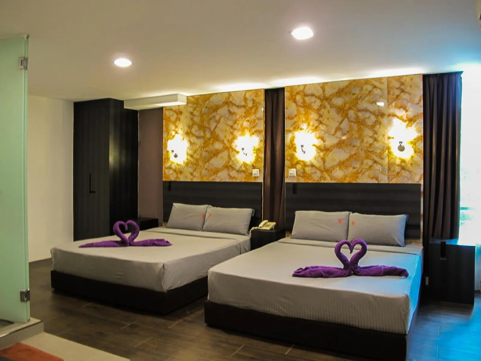 Bed in Orchard Inn Puchong