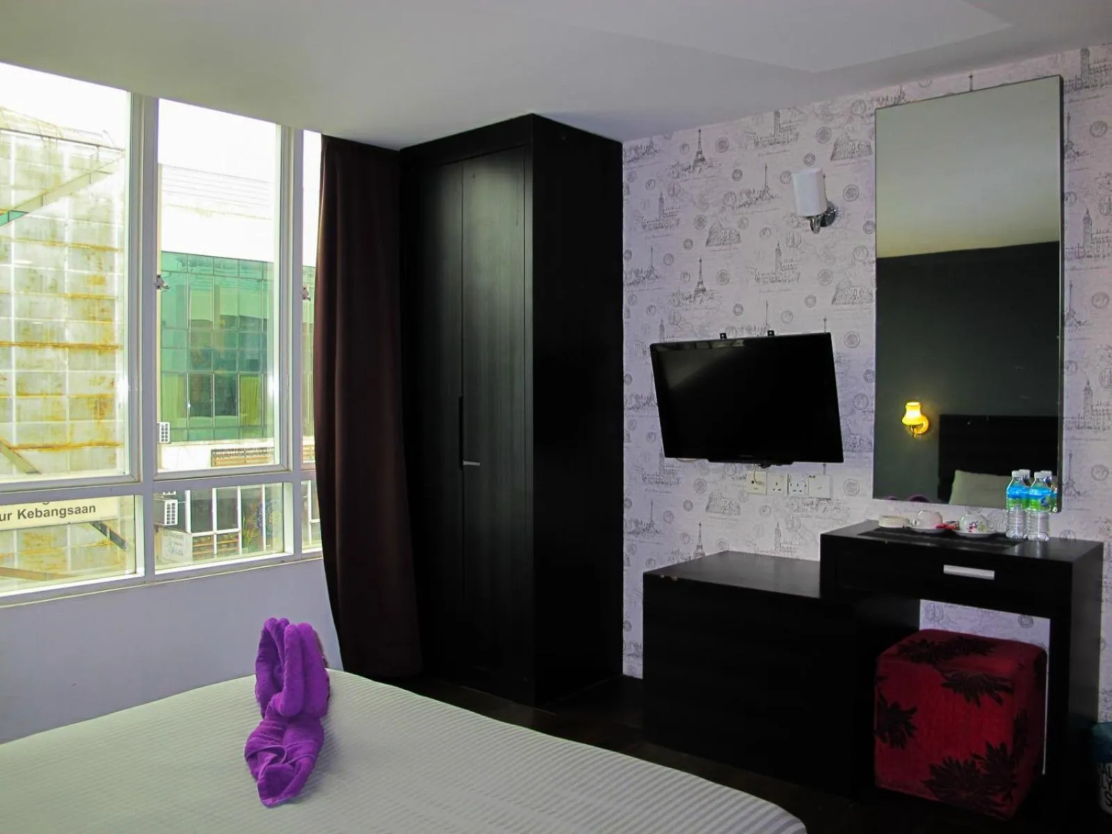 TV and multimedia in Orchard Inn Puchong