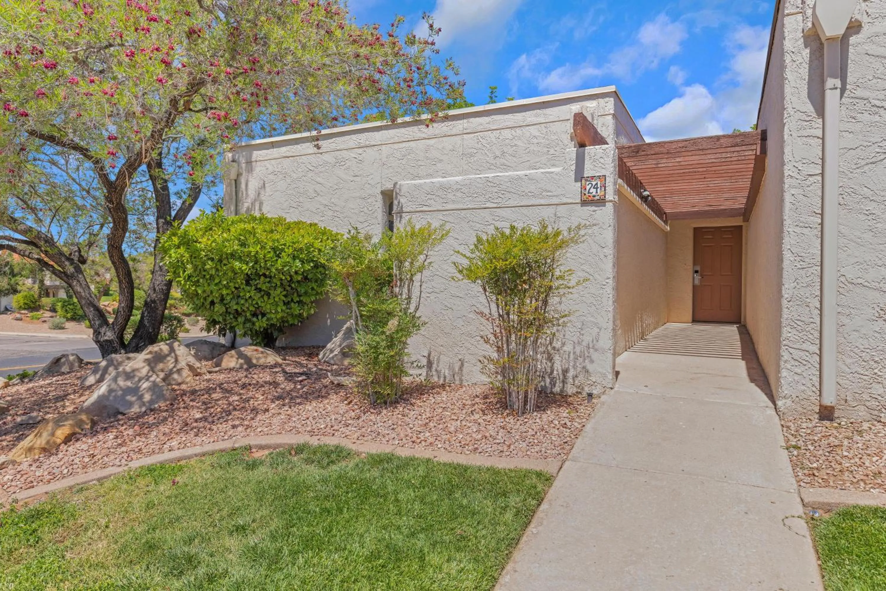 Property building in Villas at Southgate