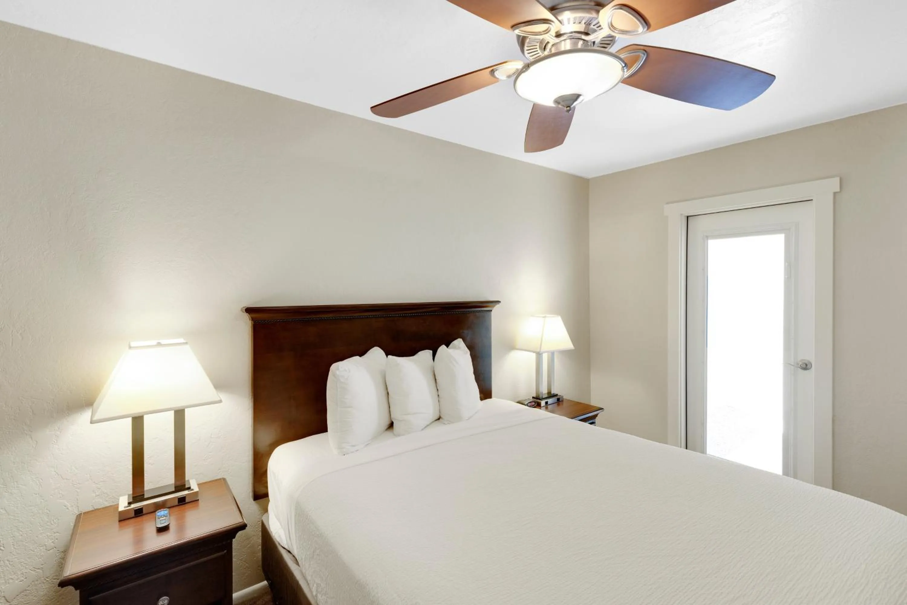 Bed in Villas at Southgate