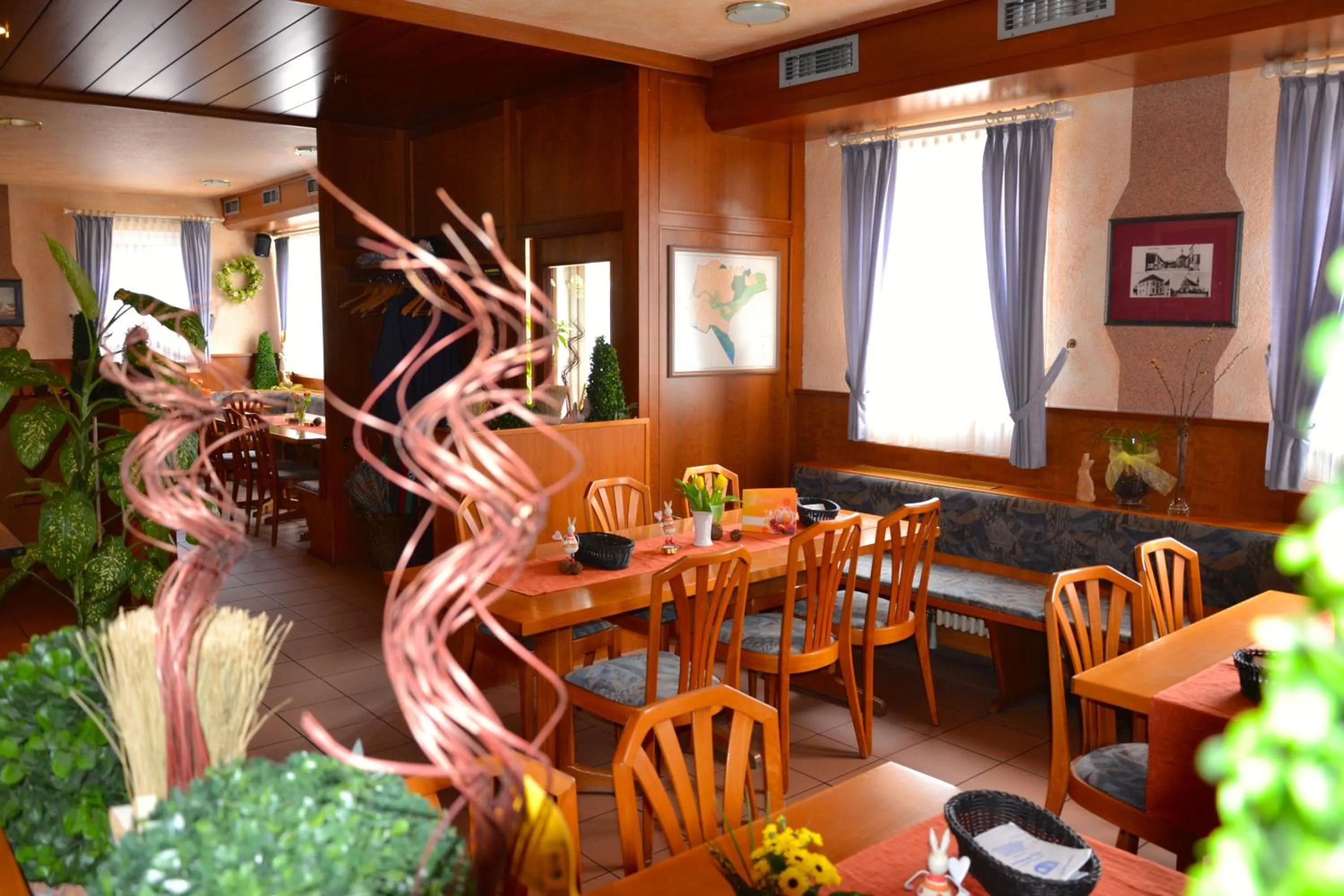 Restaurant/places to eat in Altes Rathaus am Elz Garten