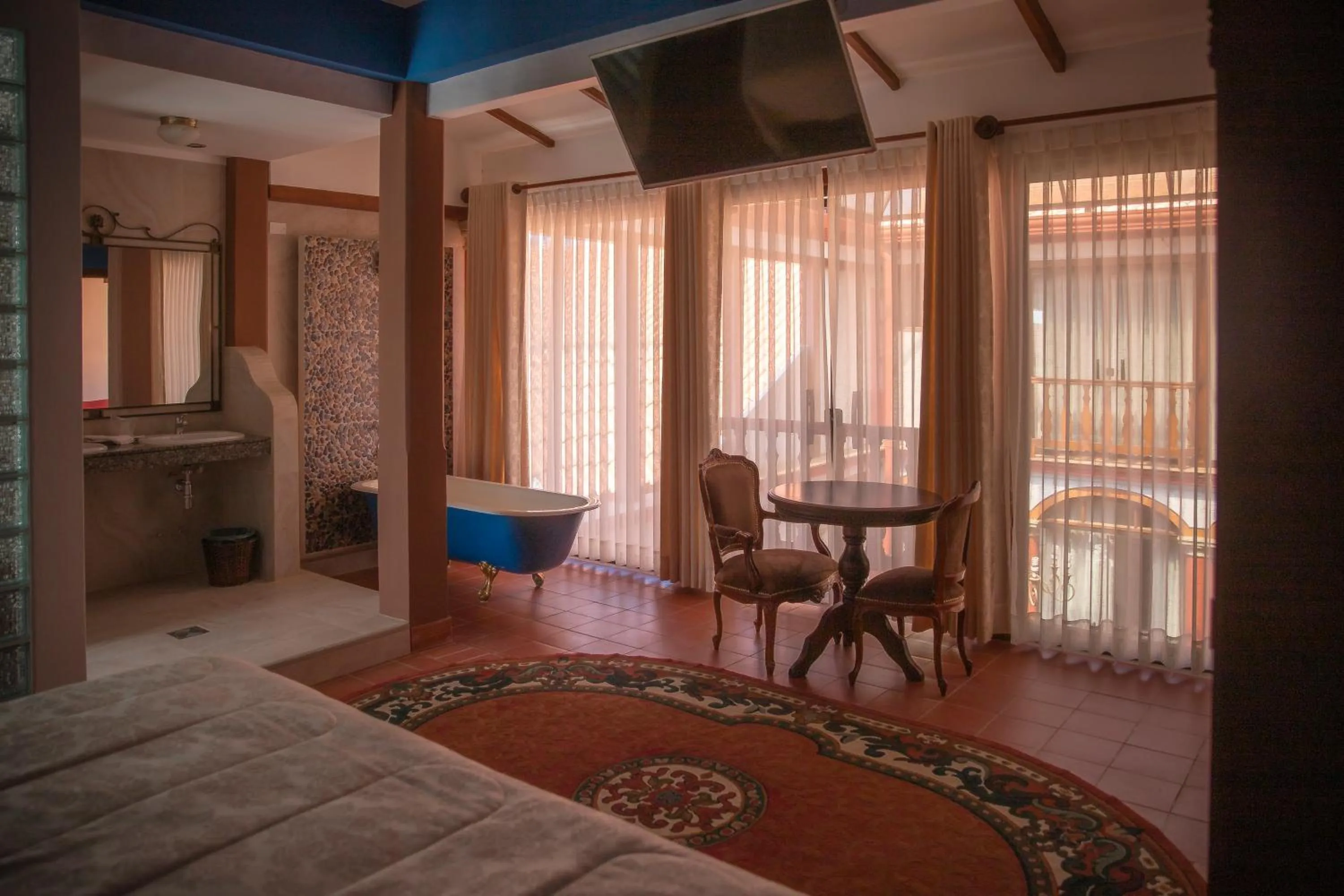 Bed in Hotel Monasterio