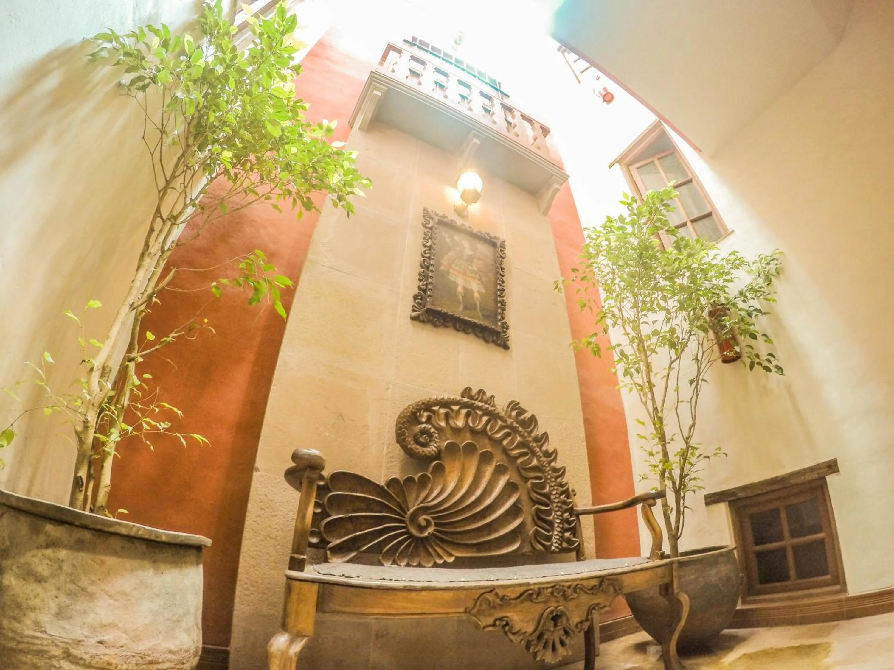 Area and facilities in Hotel Monasterio