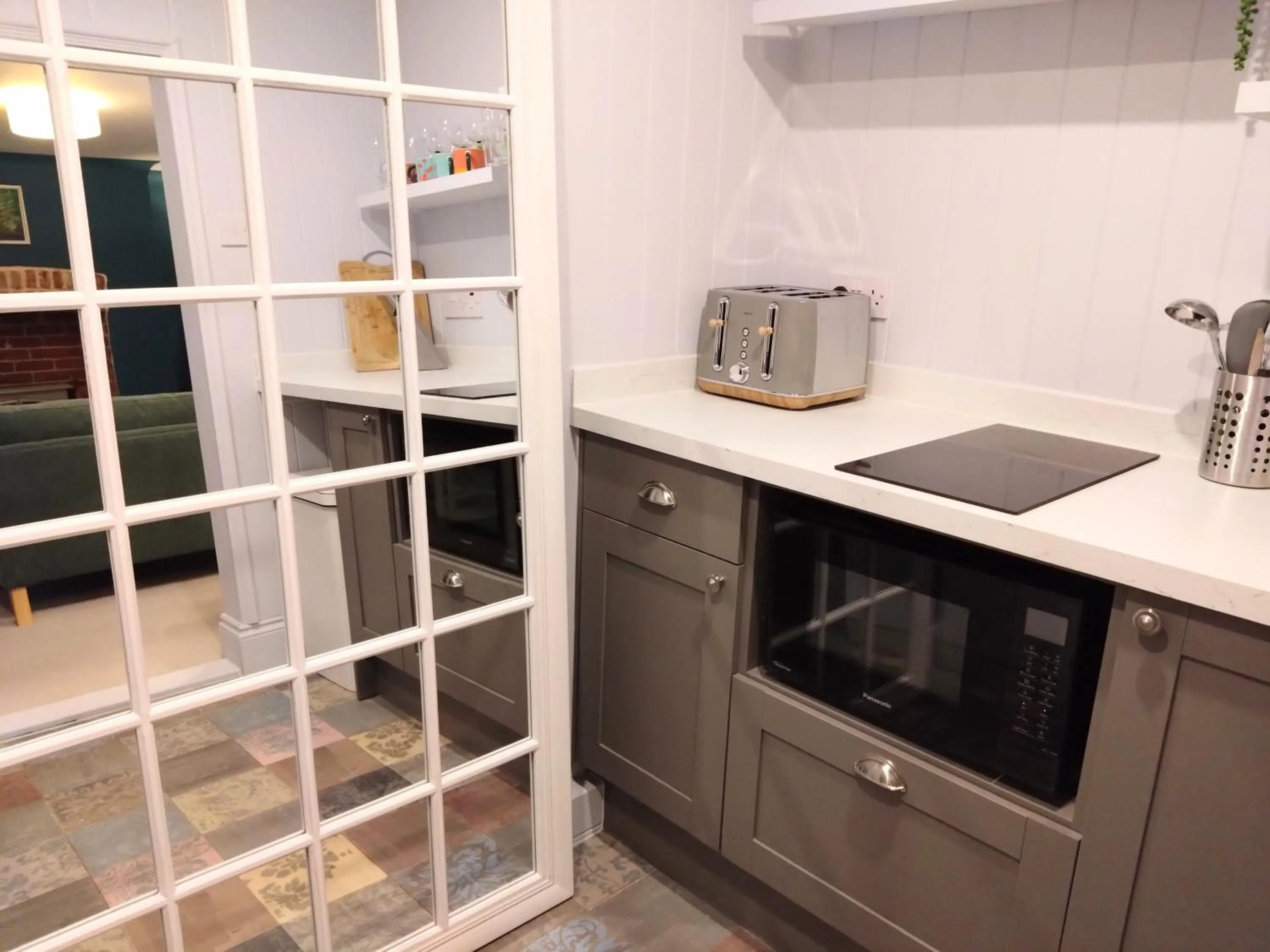 kitchen in Beachfront Studio Apartment