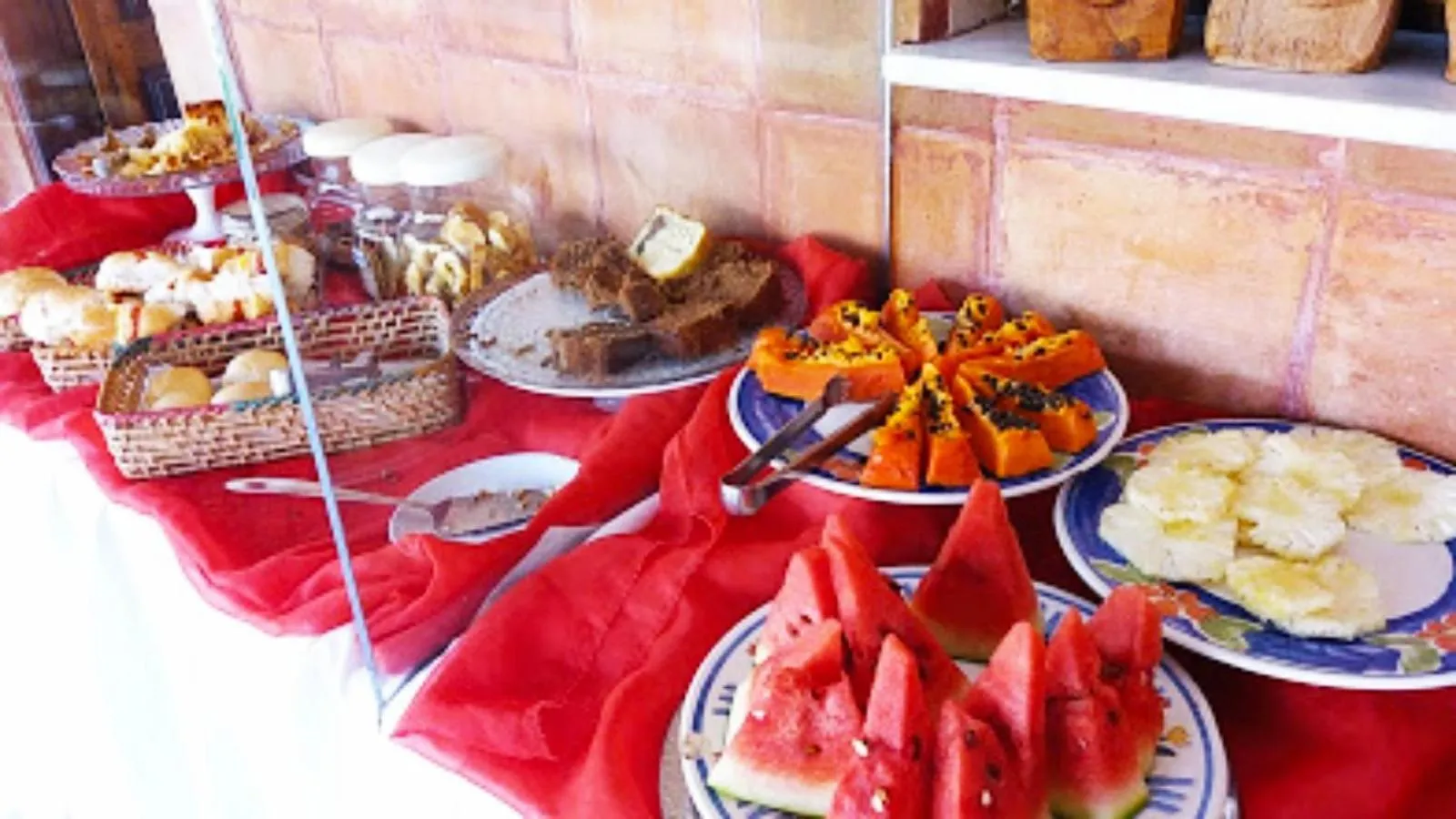 Breakfast in POUSADA BORE KOKO