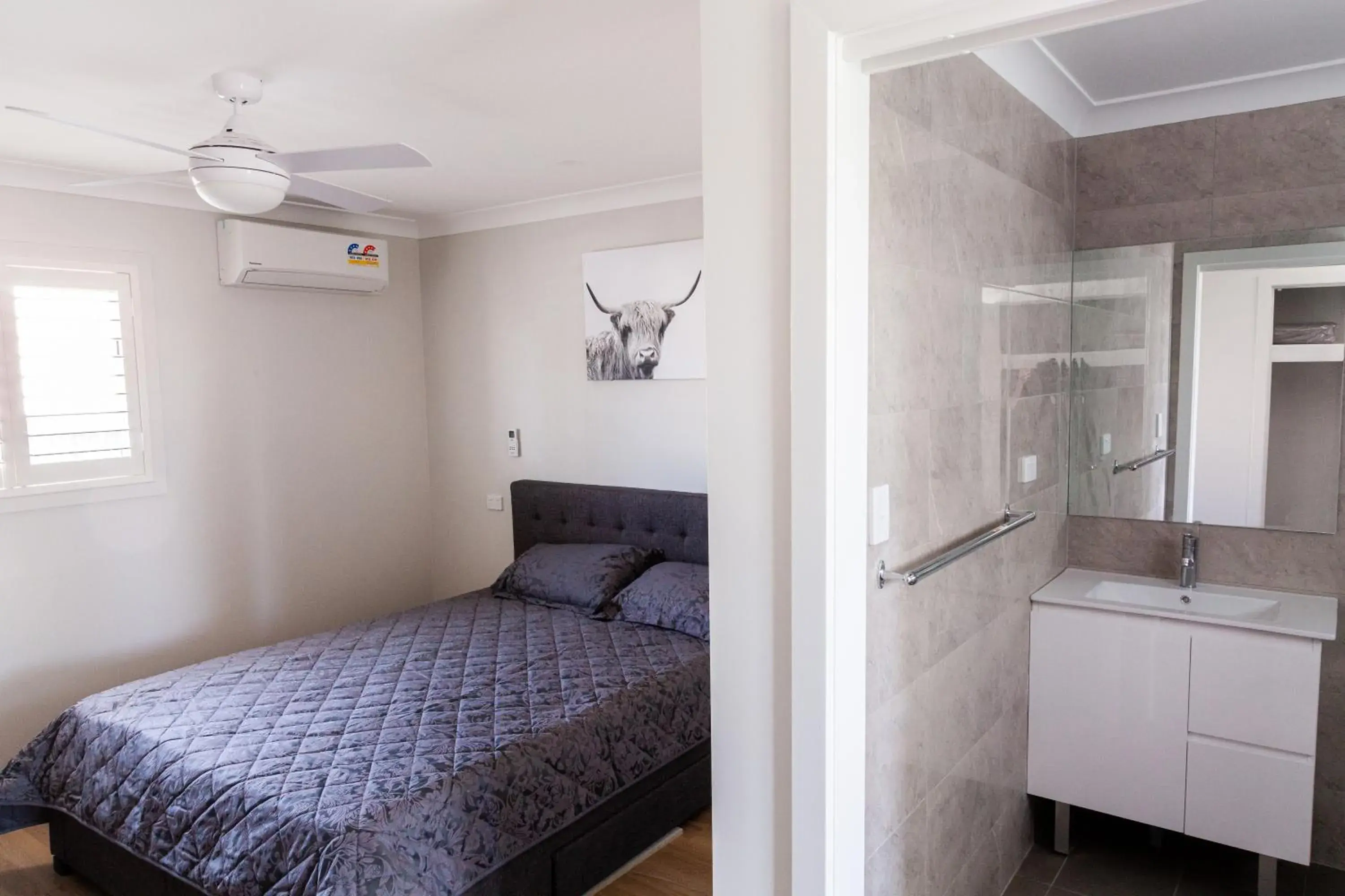 Deluxe Double Room in Singleton Valley Accommodation Deluxe Double Room in Singleton Valley Accommodation