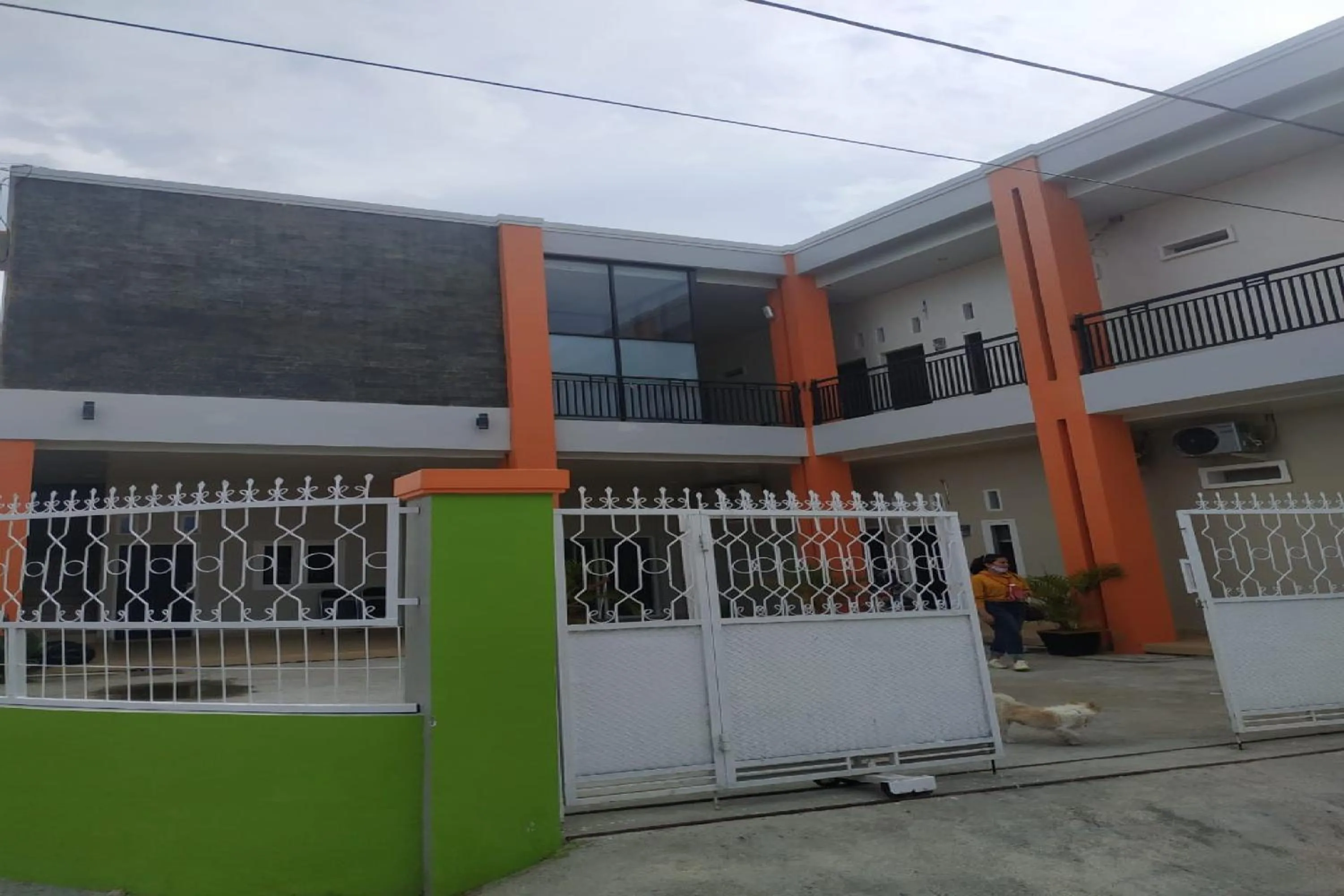 Property building in Nietsa Guest House Palu RedPartner