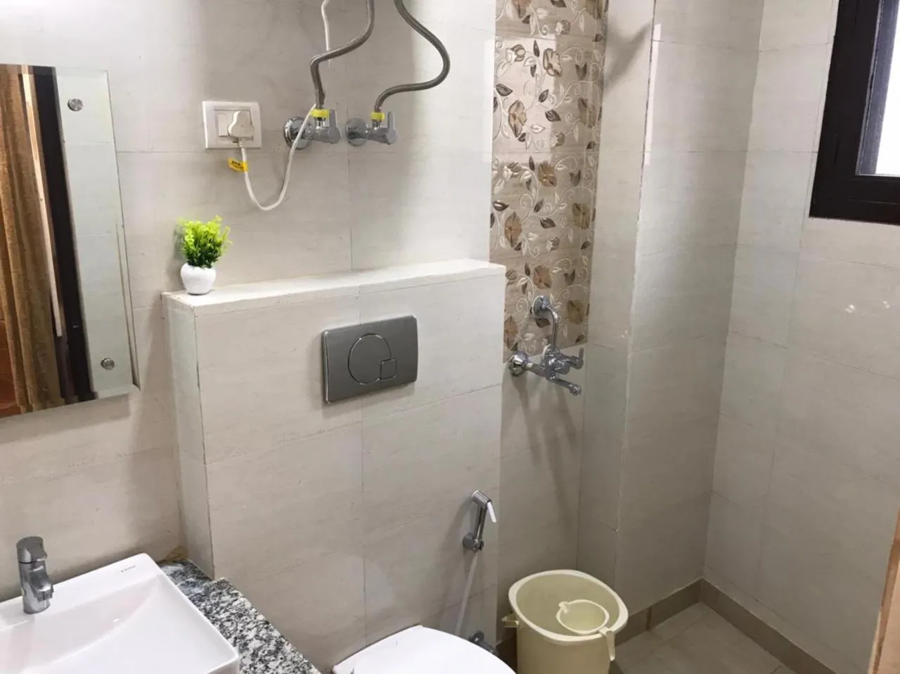 Bathroom in The Divine Oak